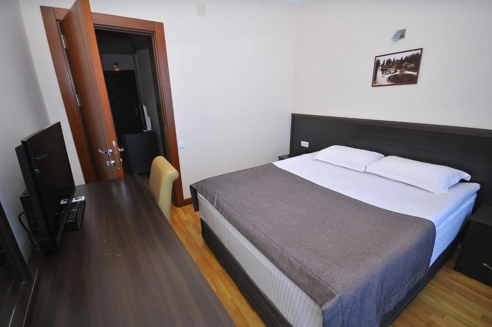 Bed in Hotel Neptun Kvariati