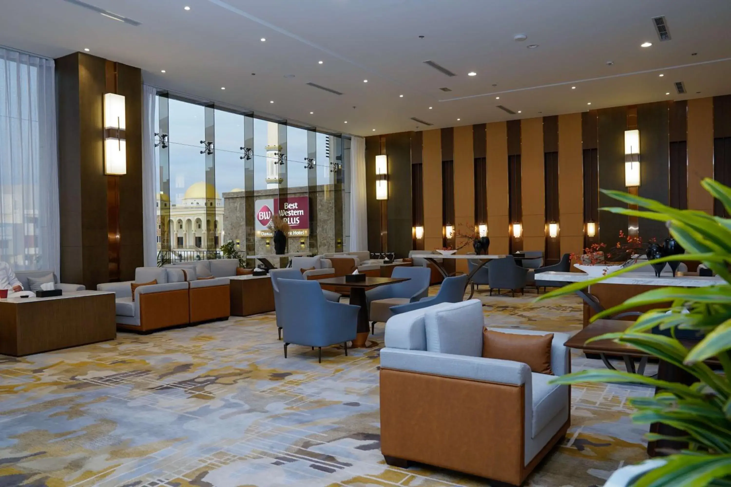 Lobby or reception in Best Western Plus Danat Almansak Hotel Lobby or reception in Best Western Plus Danat Almansak Hotel
