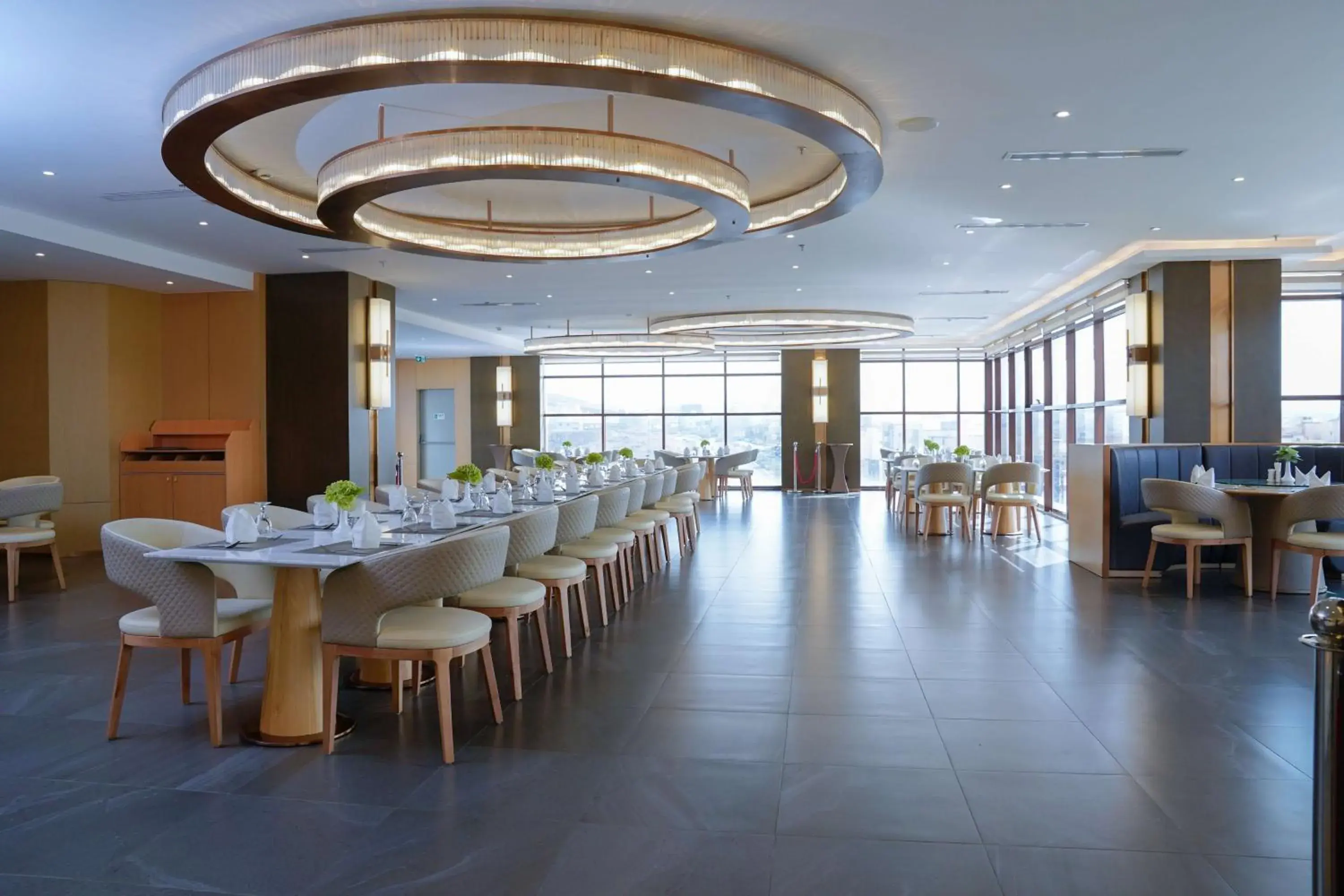 Restaurant/places to eat in Best Western Plus Danat Almansak Hotel Restaurant/places to eat in Best Western Plus Danat Almansak Hotel