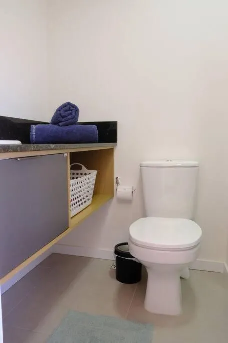 Lindo studio no Parque Una com vaga de garagem