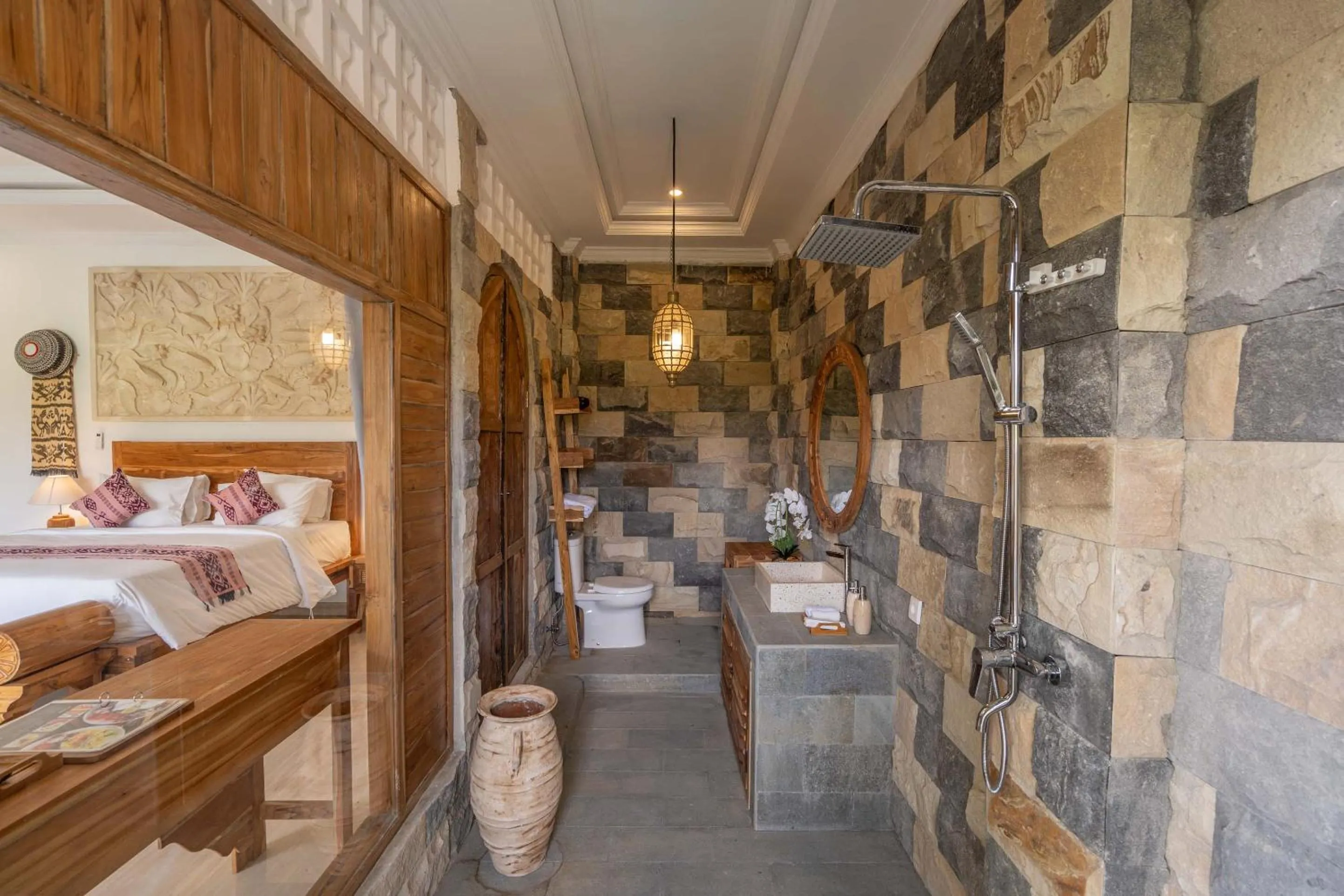 Bathroom, Bed in Barong Bali Resort Ubud