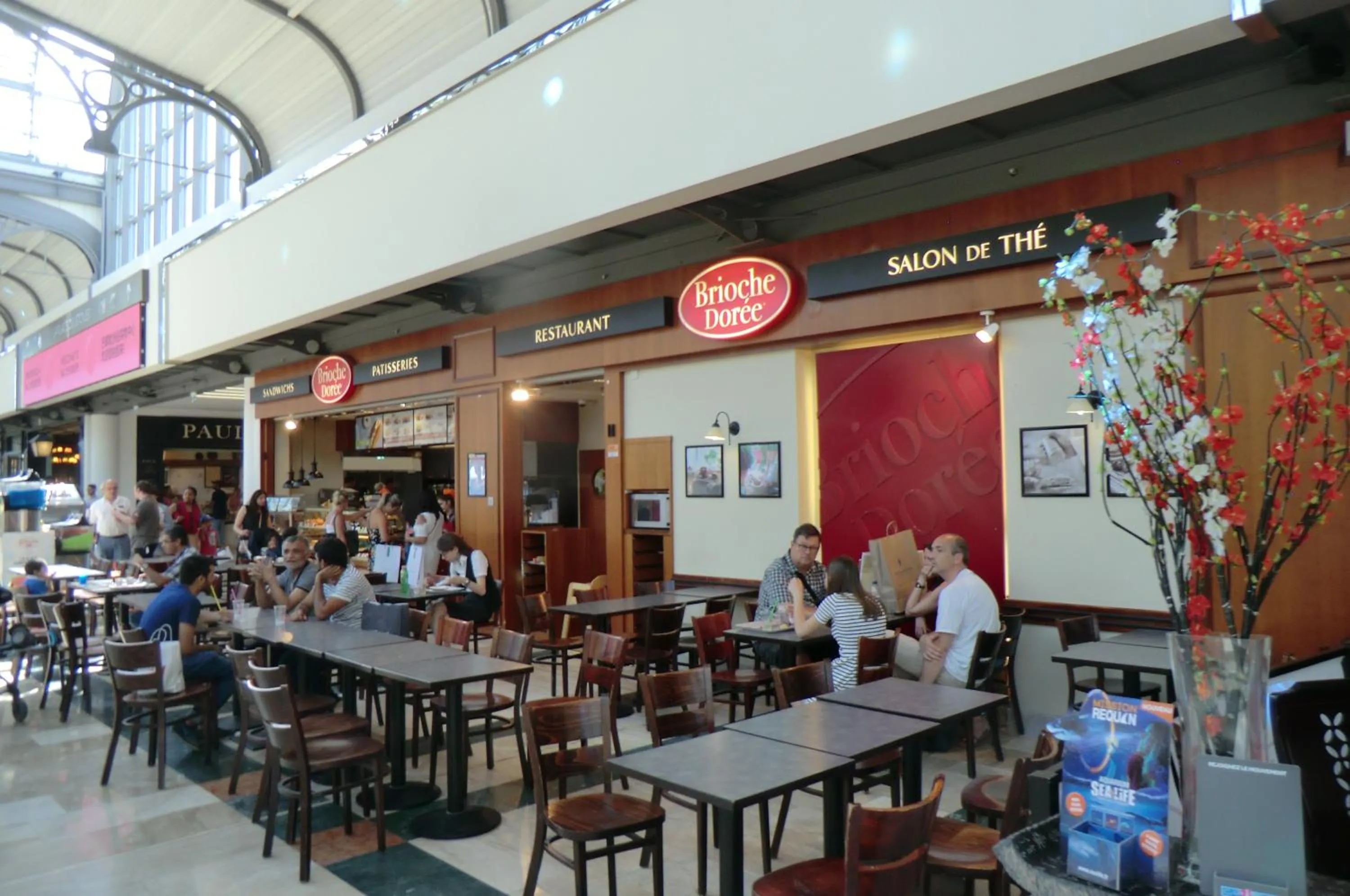 Restaurant/places to eat in Appartement Serris