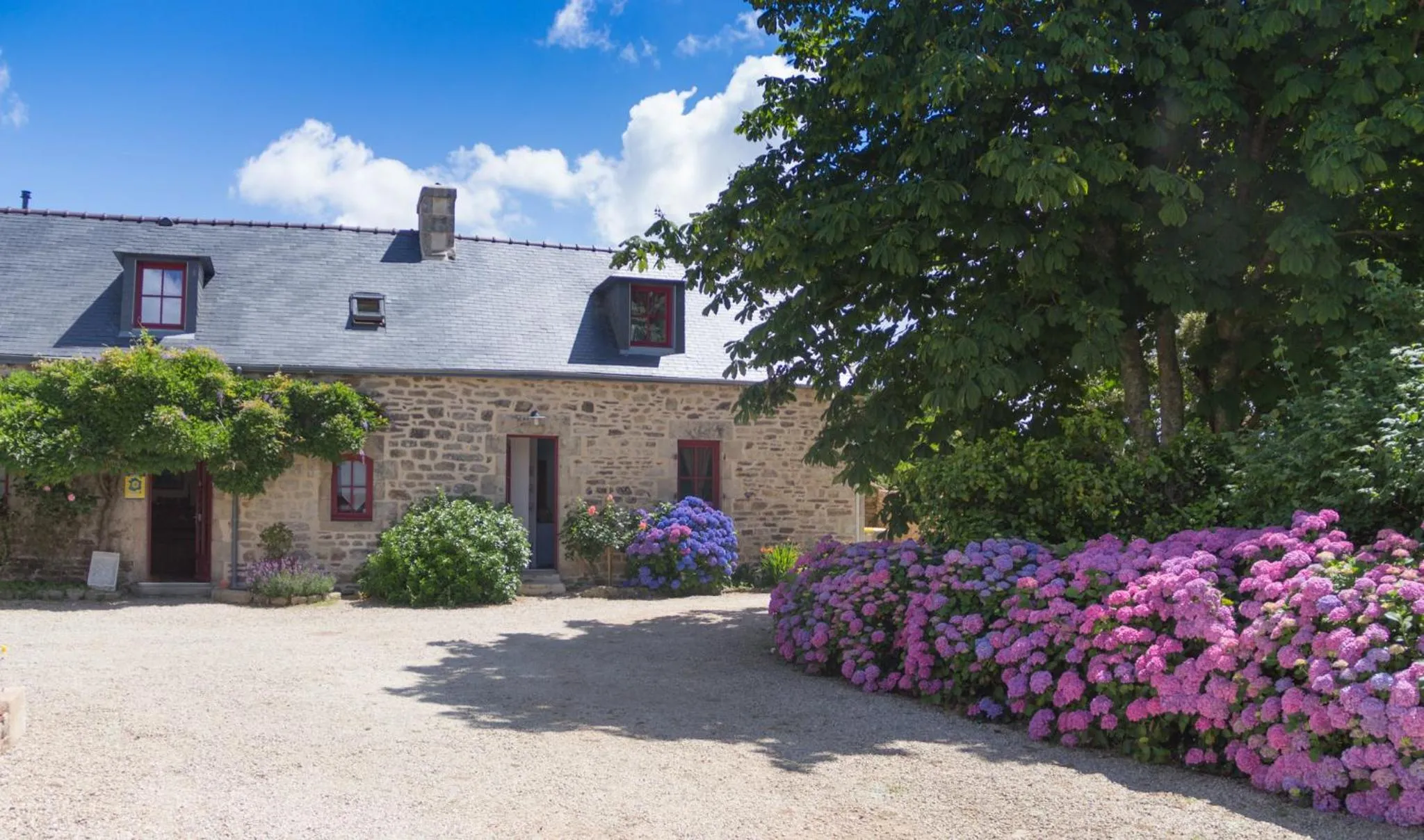 Property building in La Ferme de Kerraoul
