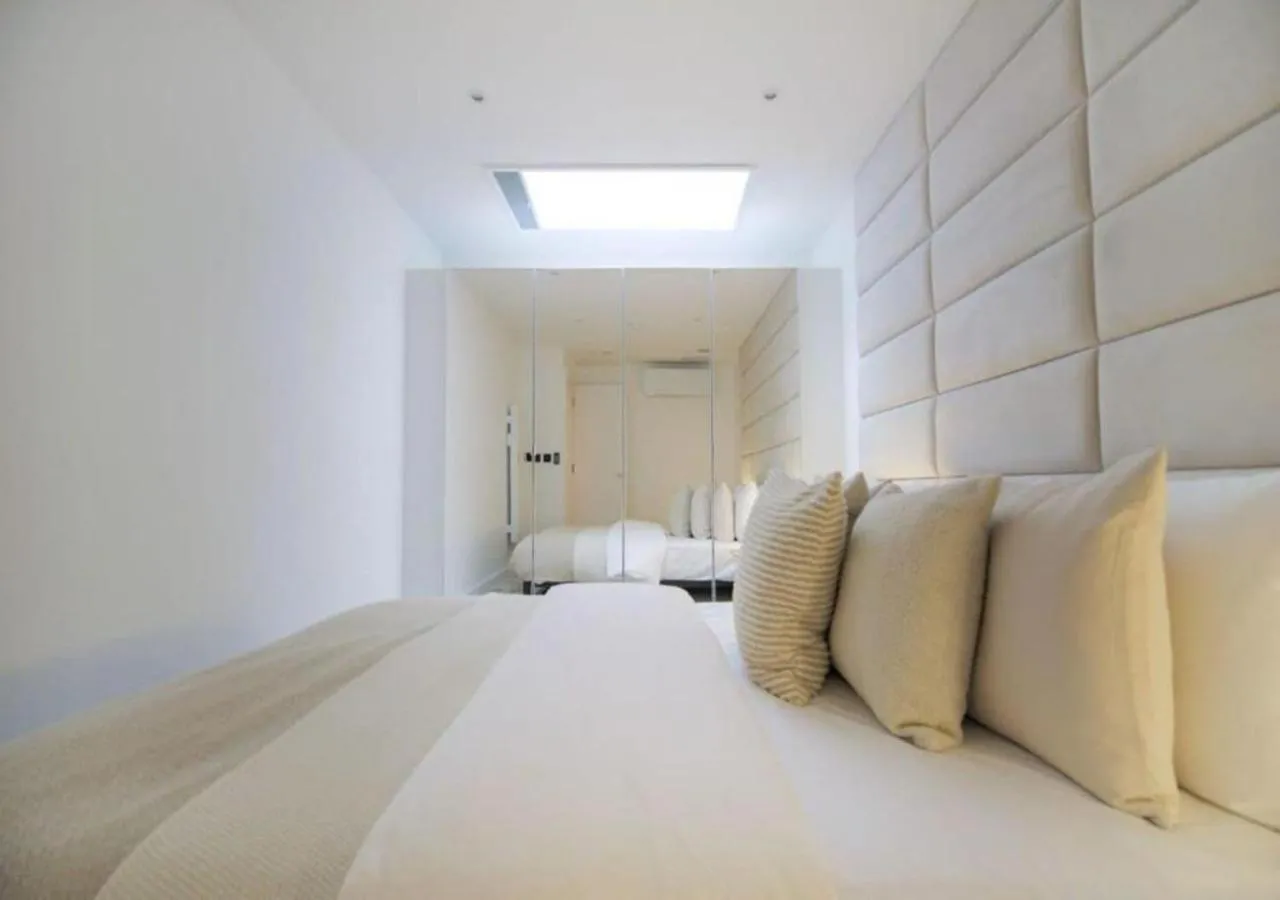 Photo of the whole room, Bed in Elysium by The Heim