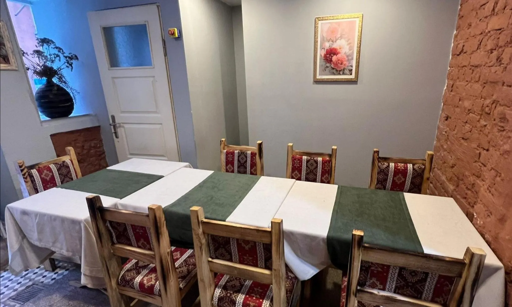 Restaurant/places to eat in Bali Star City Hotel