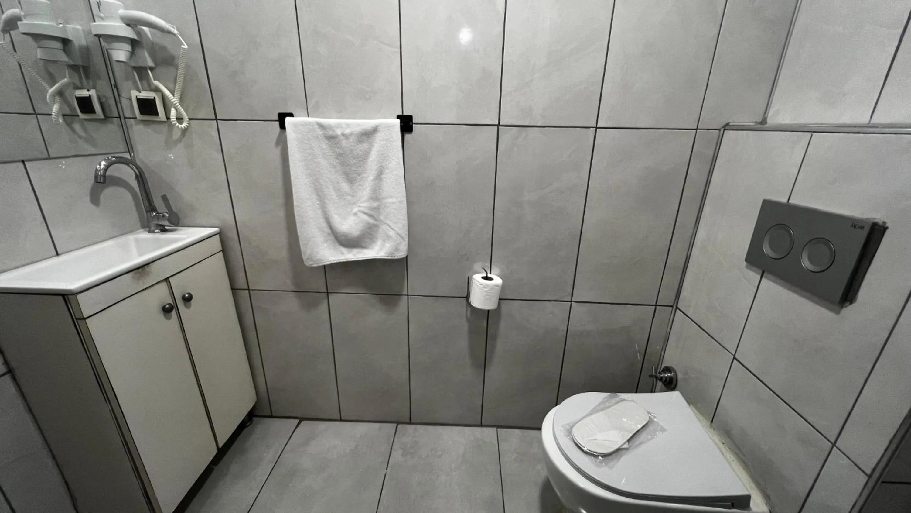 Toilet in Bali Star City Hotel