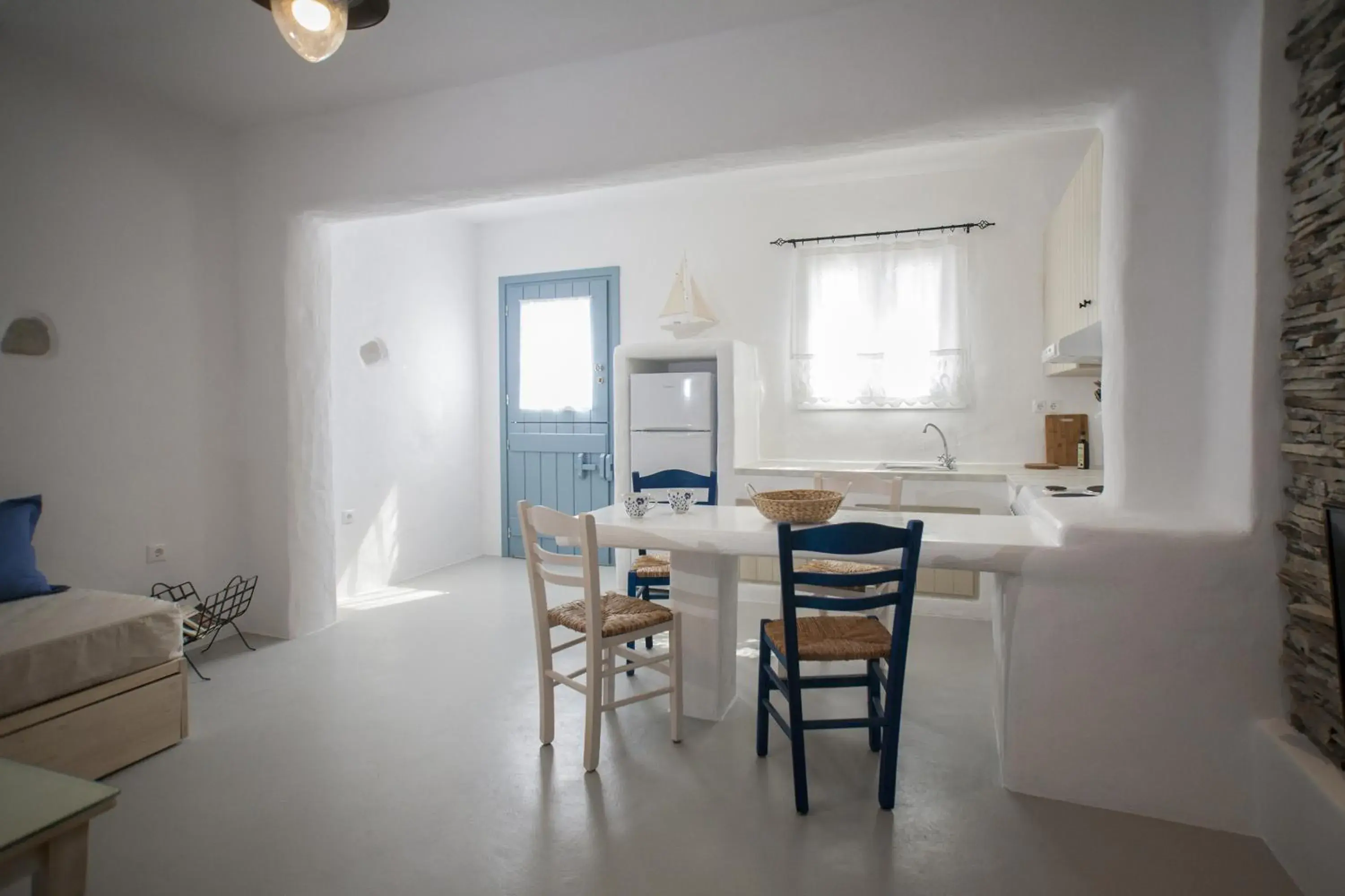 Earthly Two-Bedroom Apartment with Garden View in Irida Vacation Suites Earthly Two-Bedroom Apartment with Garden View in Irida Vacation Suites