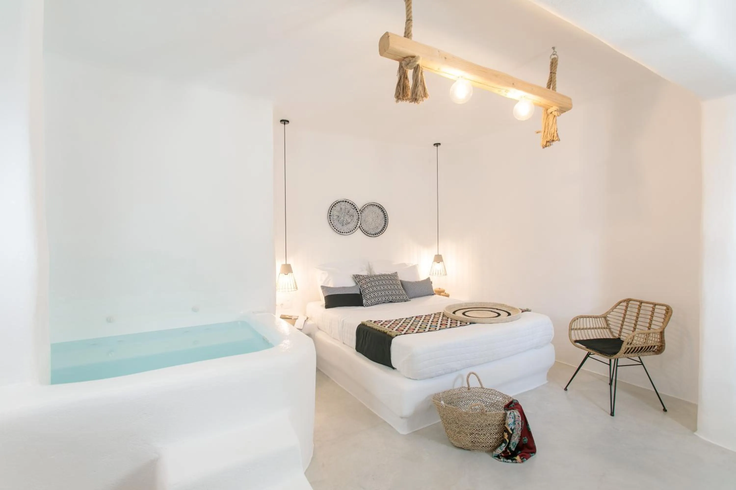 Bed in Irida Vacation Suites