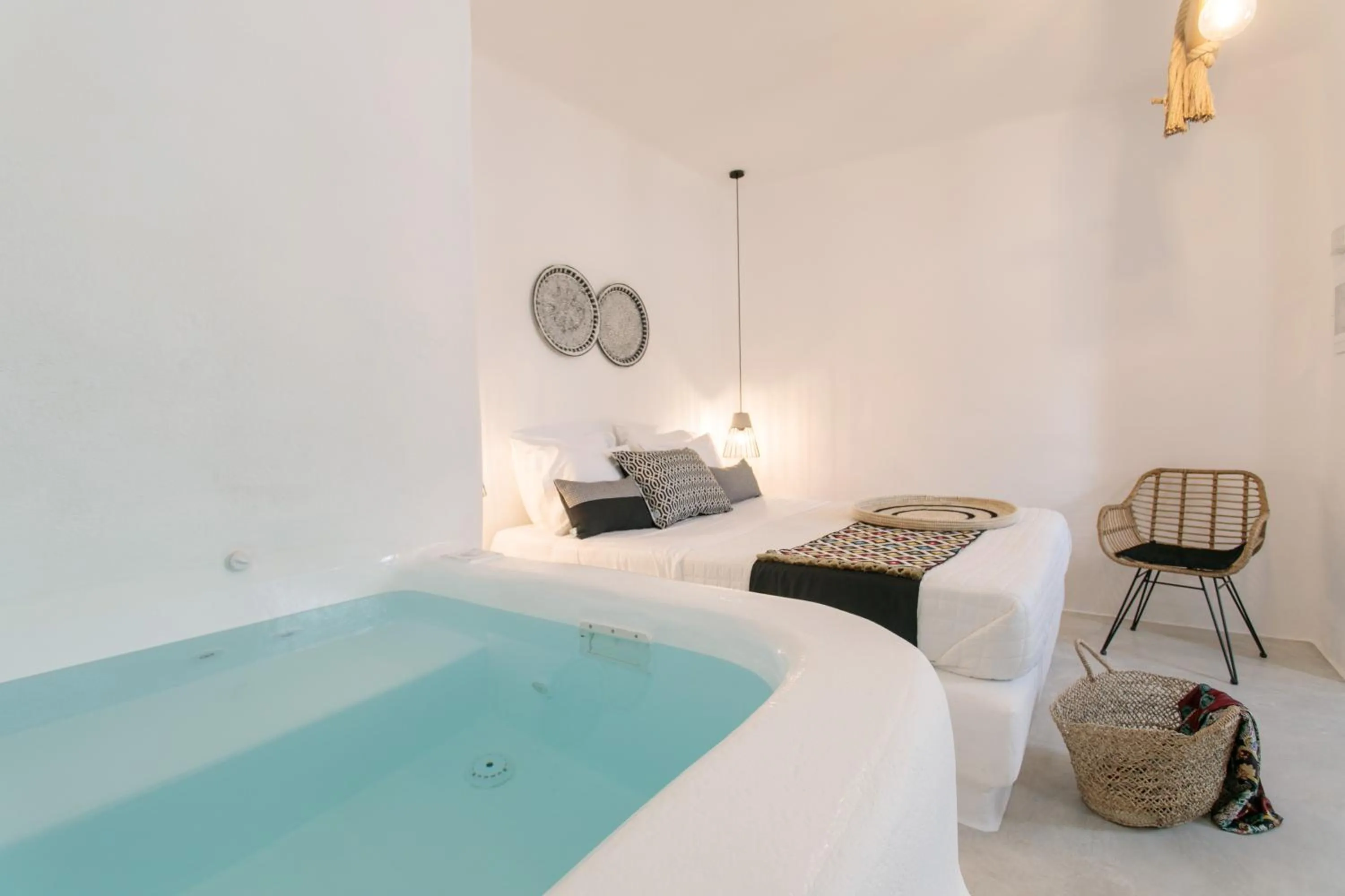 Bed in Irida Vacation Suites