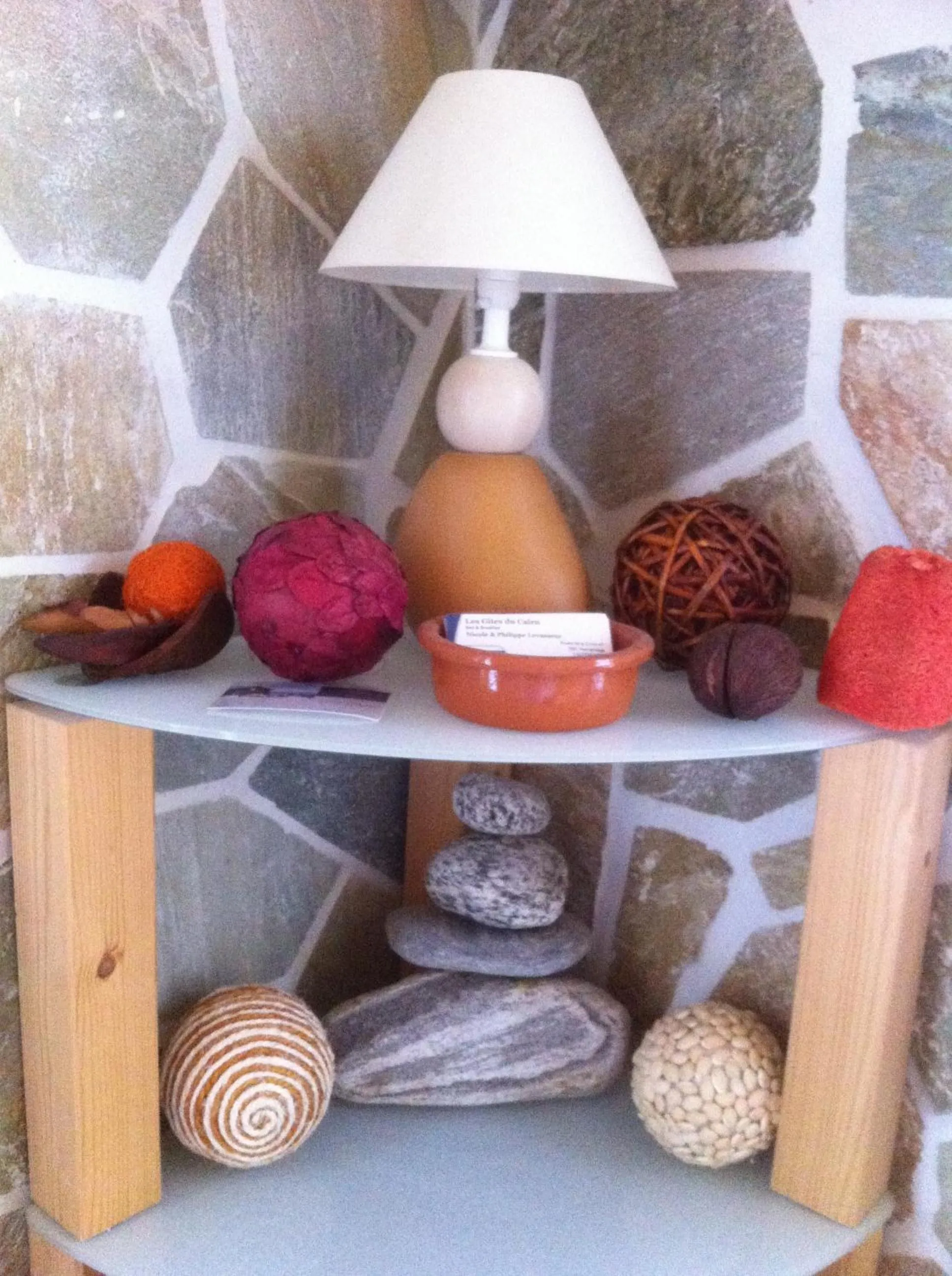 Decorative detail in Les Gîtes du Cairn