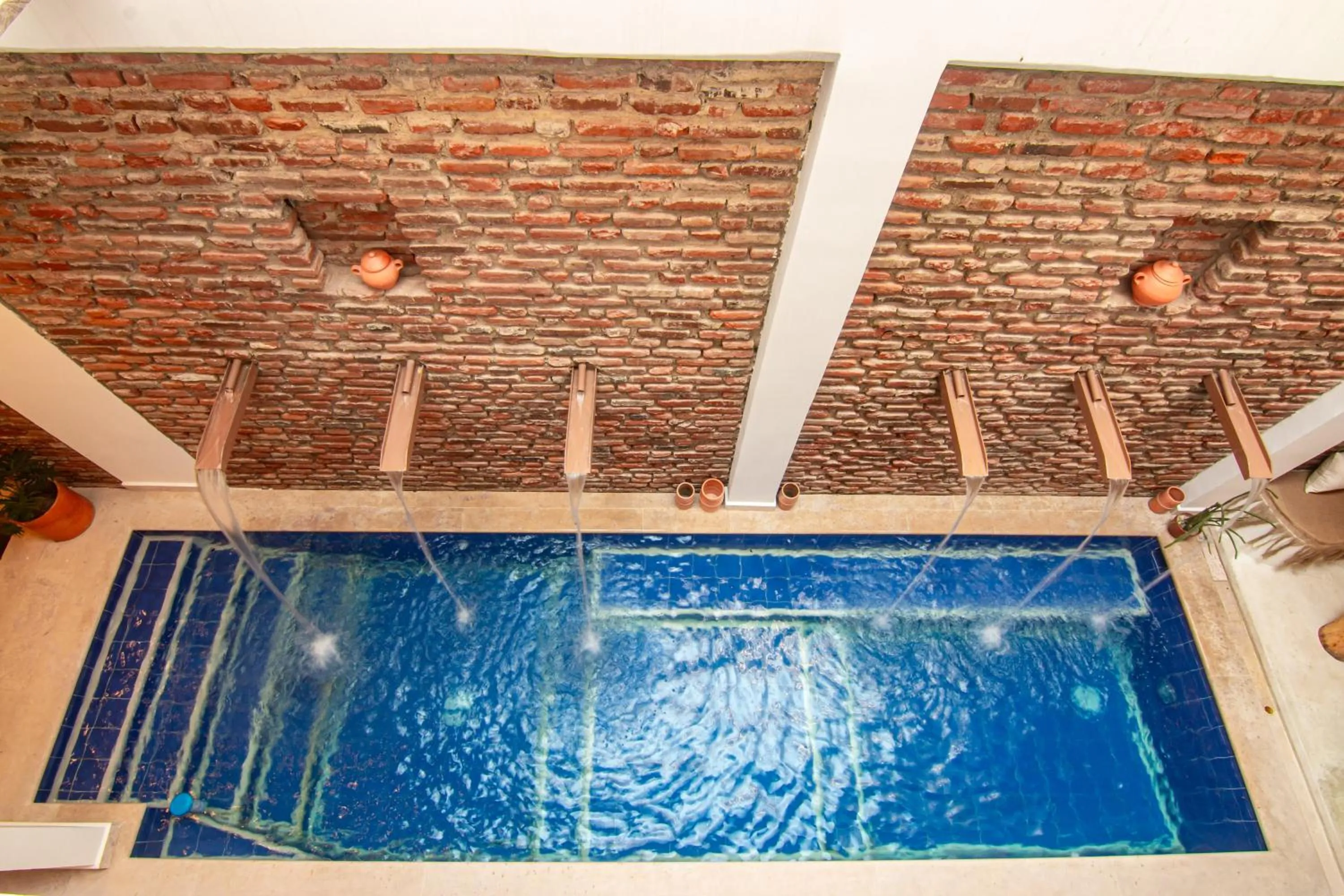 Swimming pool in Hotel Boutique de playa - Casa Solhu
