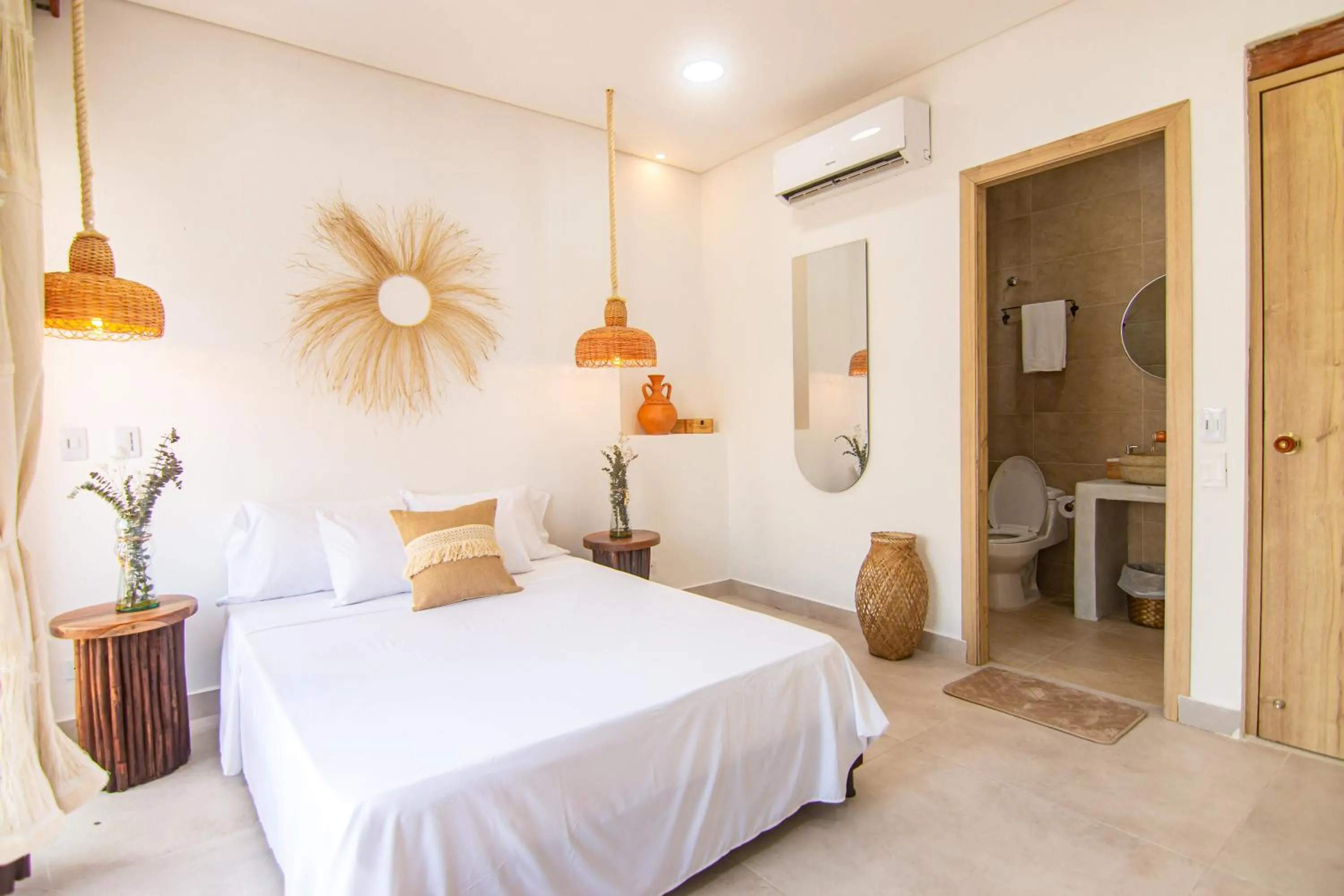 Photo of the whole room, Bed in Hotel Boutique de playa - Casa Solhu