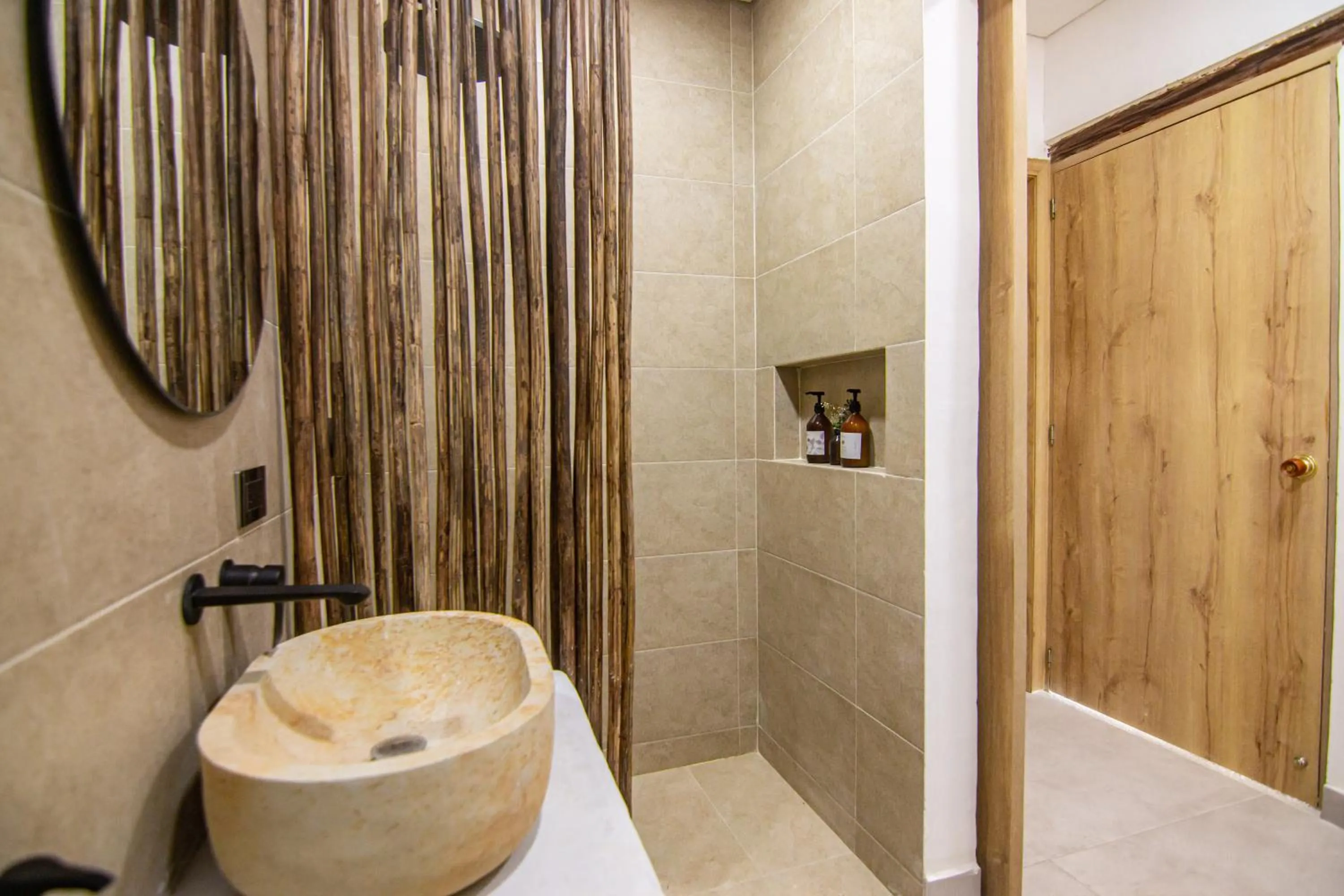 Bathroom in Hotel Boutique de playa - Casa Solhu