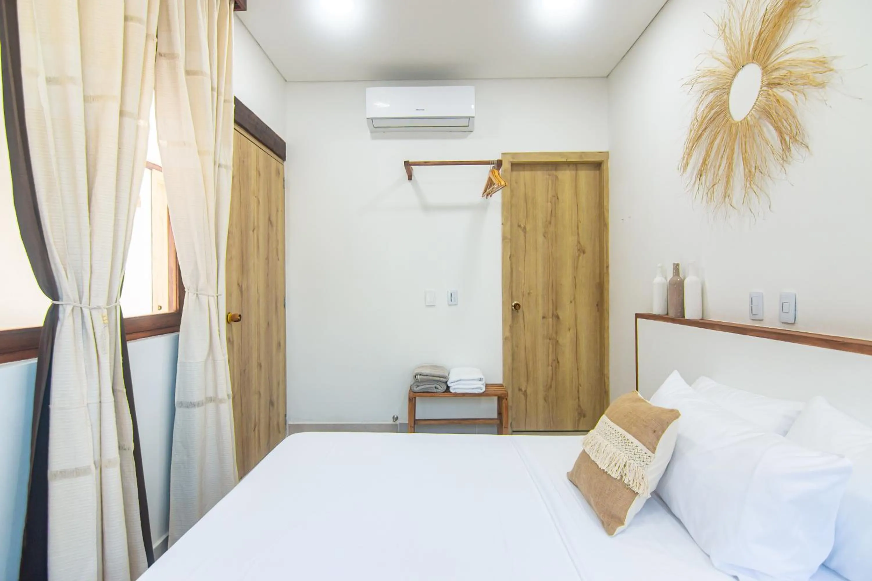 Bedroom, Bed in Hotel Boutique de playa - Casa Solhu