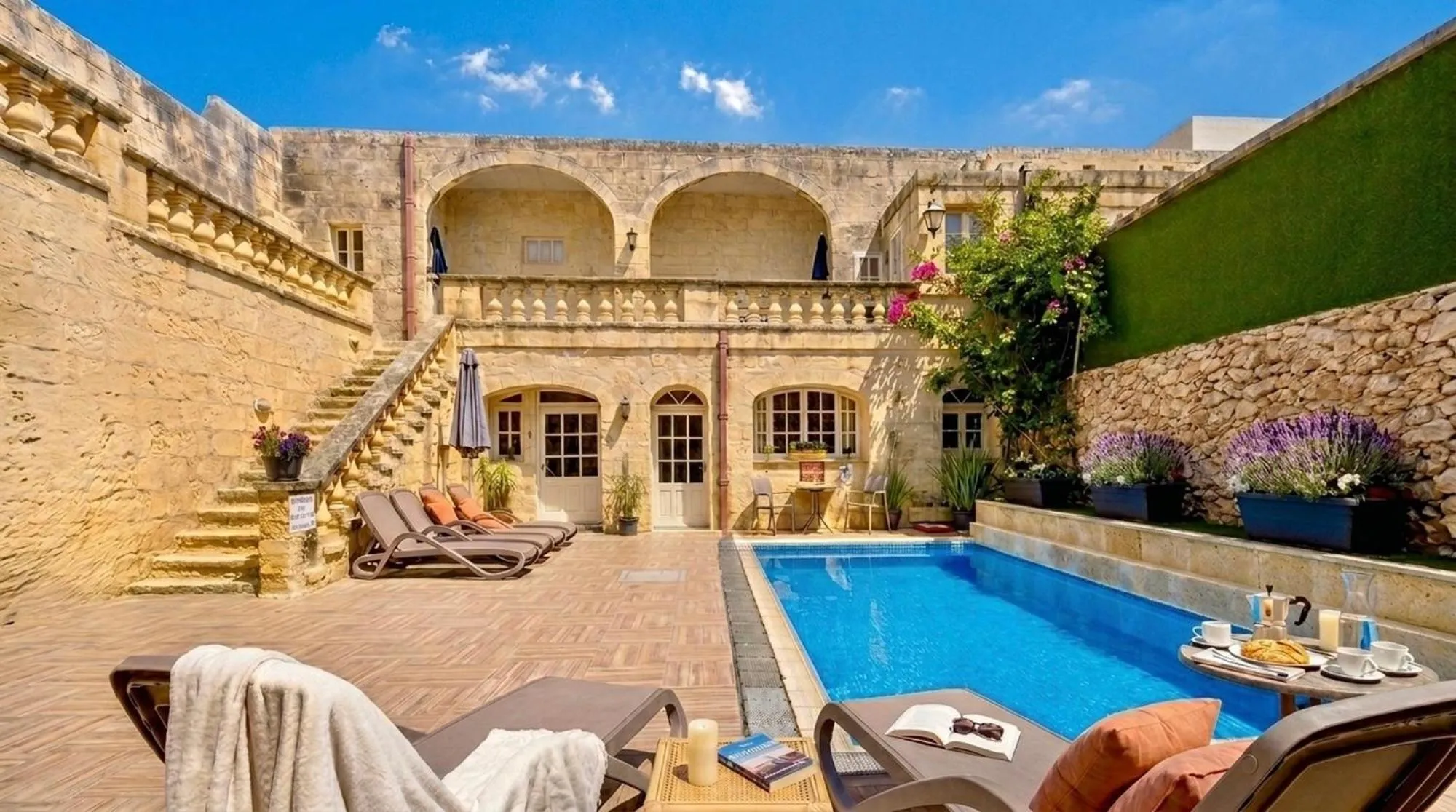 Ta' Matmura Boutique B&B