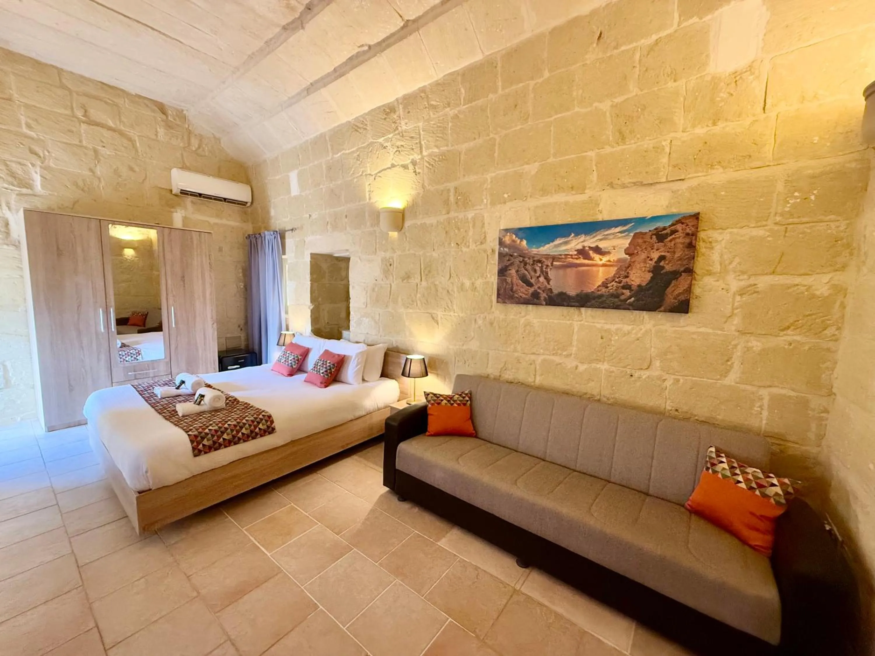 Deluxe Double Room (2 Adults + 1 Child) in Ta' Matmura Boutique B&B