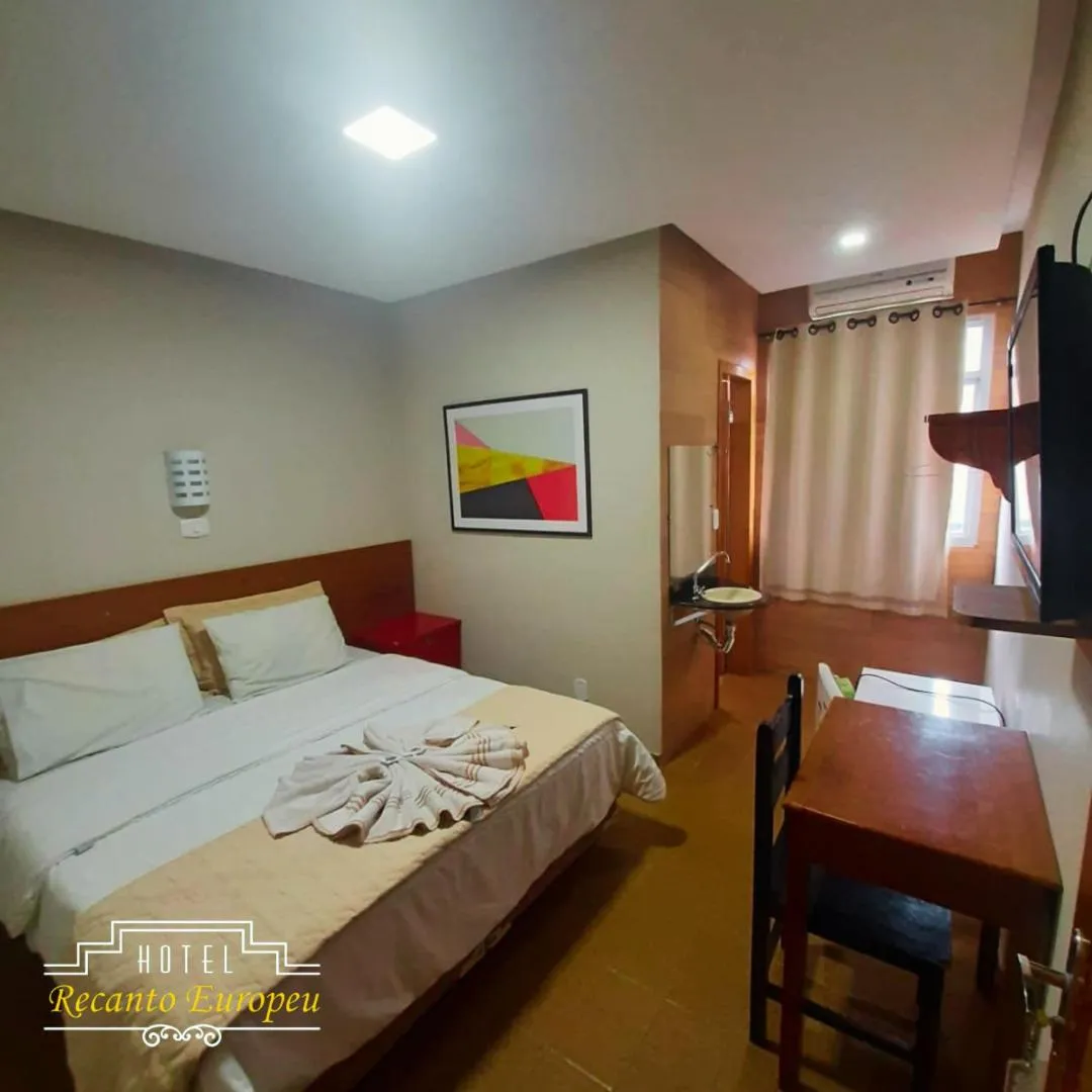 Bed in Hotel Recanto Europeu