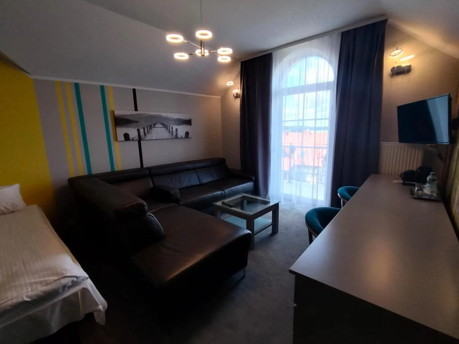 TV and multimedia, Bed in Hotel Jabłoński