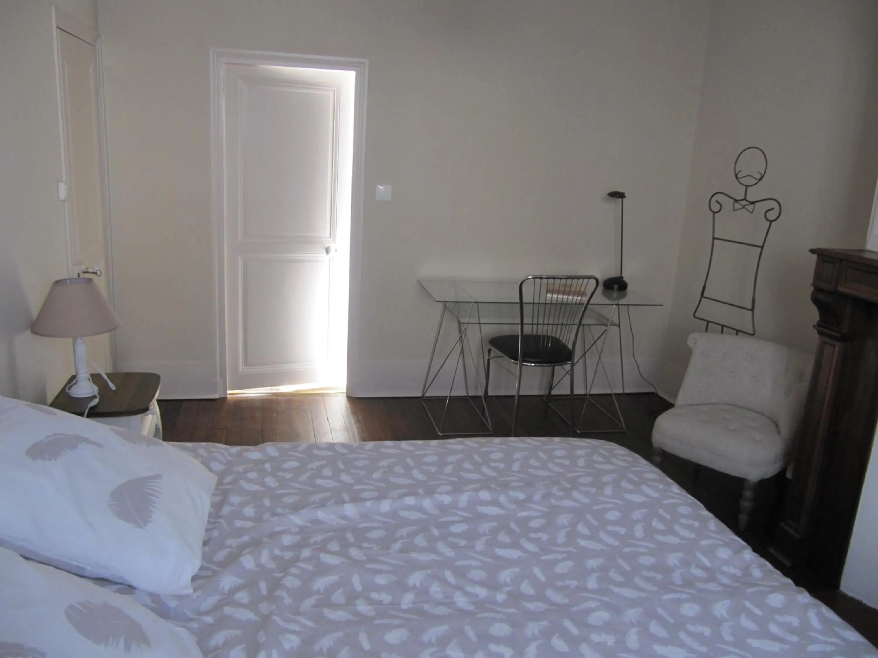 Bedroom, Bed in Suite Sainte Anne