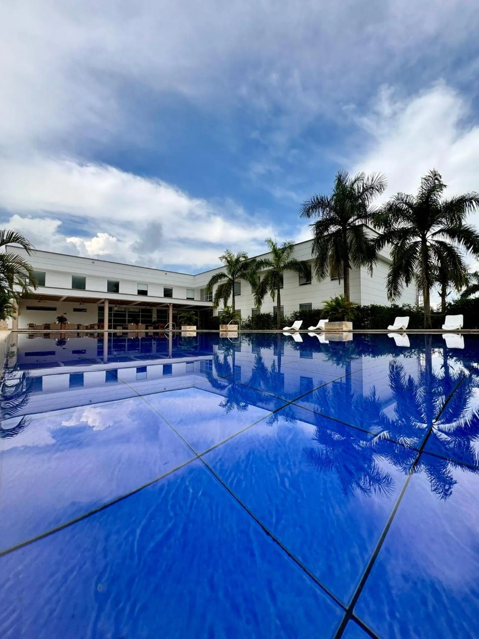 Swimming pool in Hotel Morúa