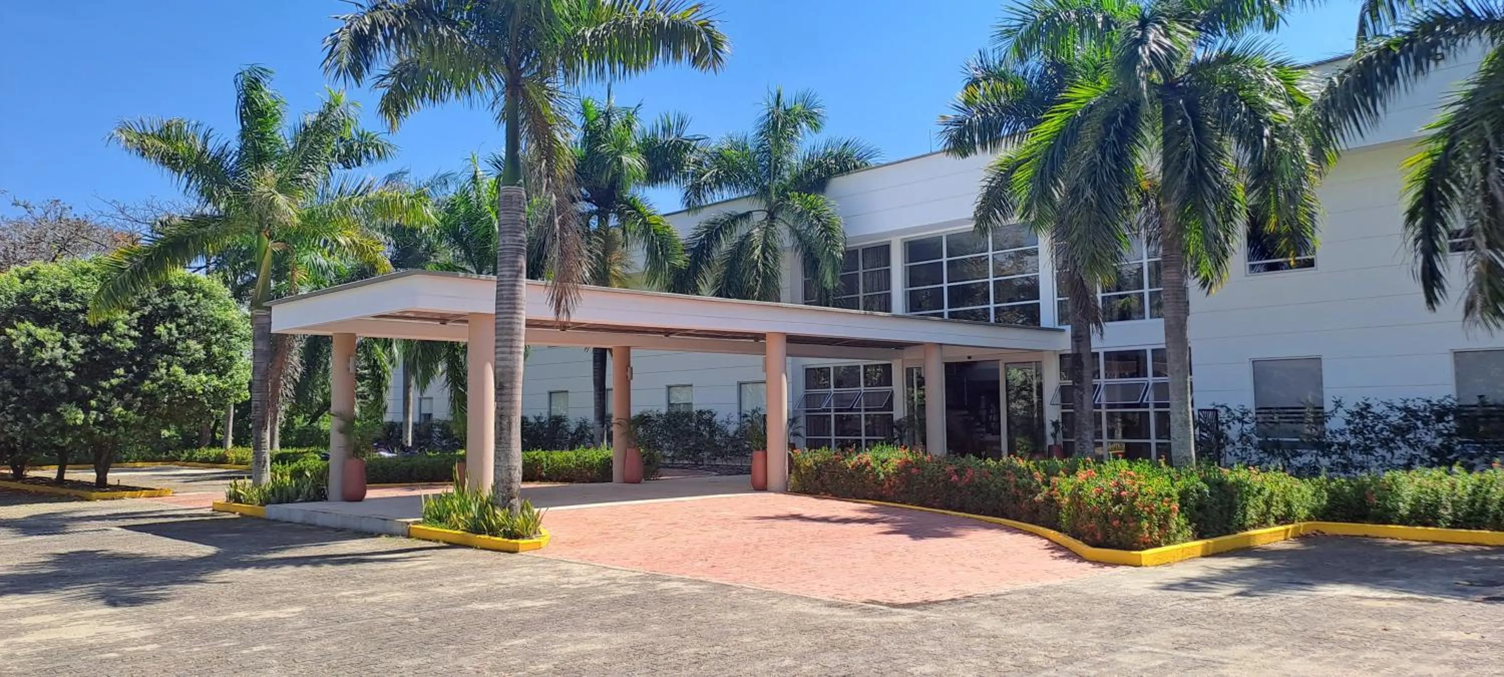 Property building in Hotel Morúa