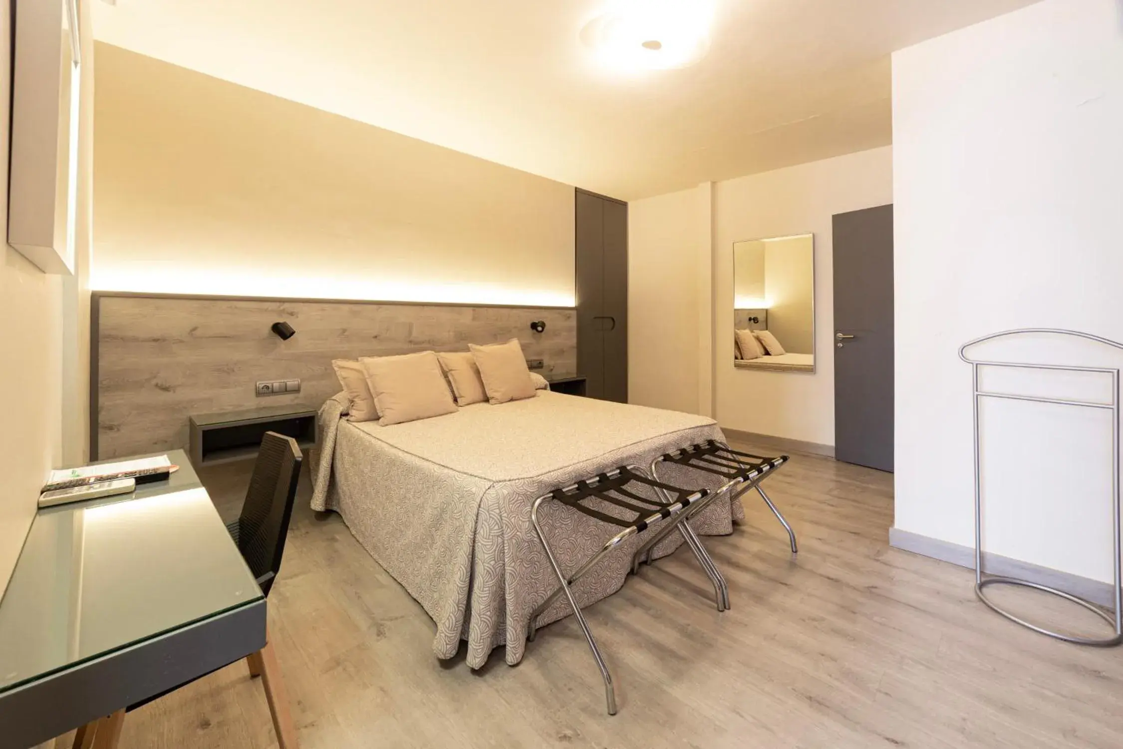 Bed in Hotel Oasis Plaza Bed in Hotel Oasis Plaza