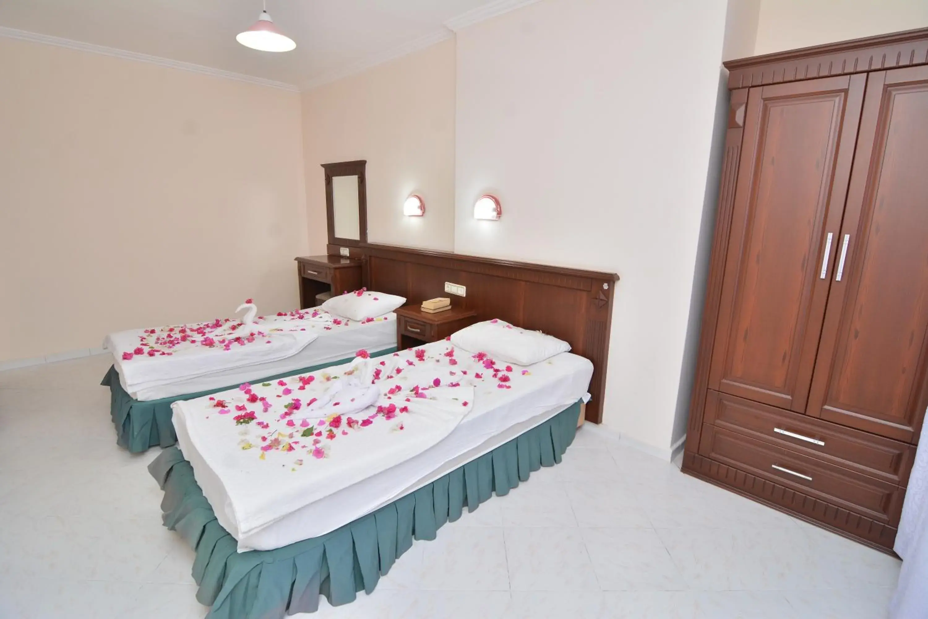 Quadruple Room in Rose Garden Apart Hotel Quadruple Room in Rose Garden Apart Hotel