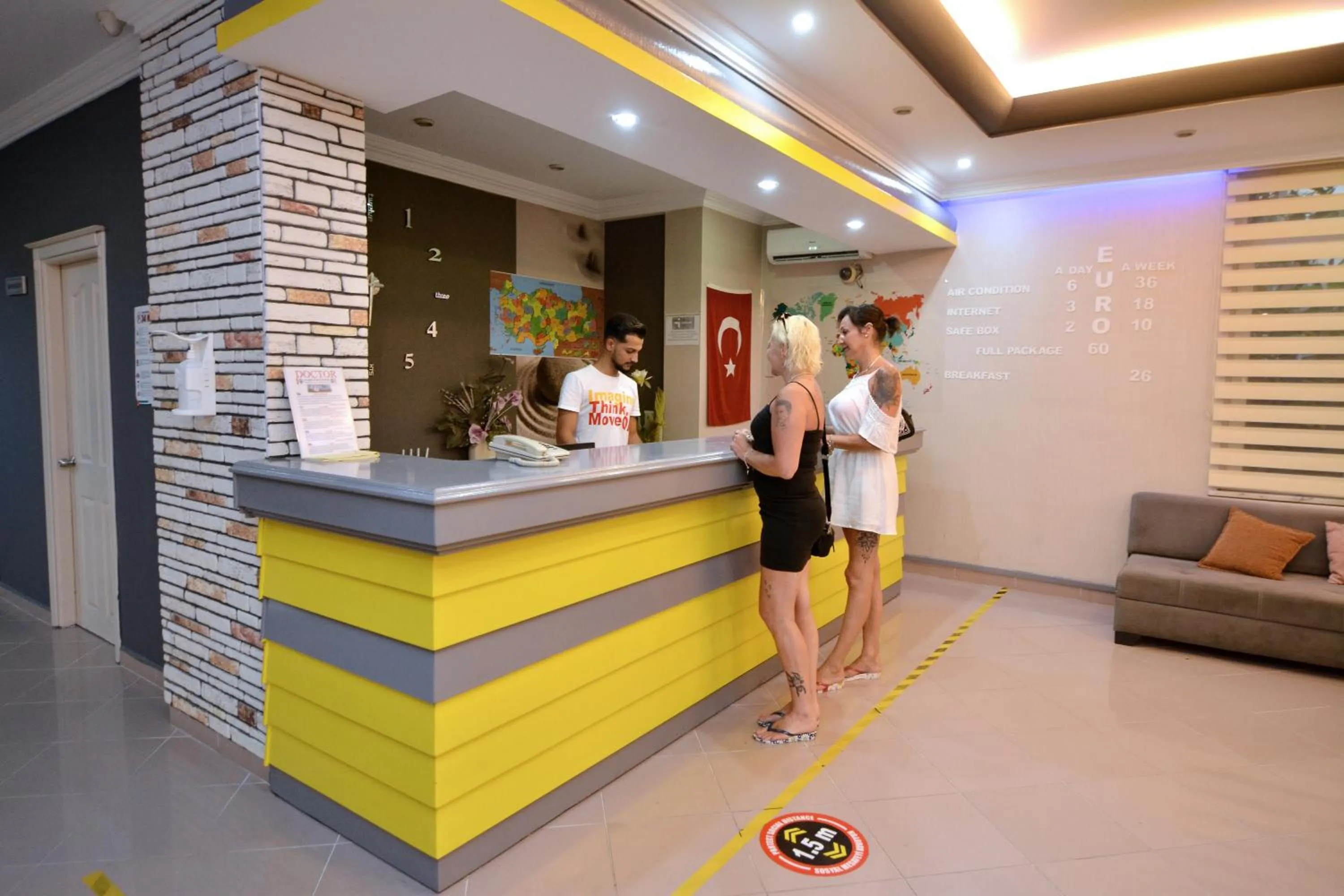 Lobby or reception in Rose Garden Apart Hotel