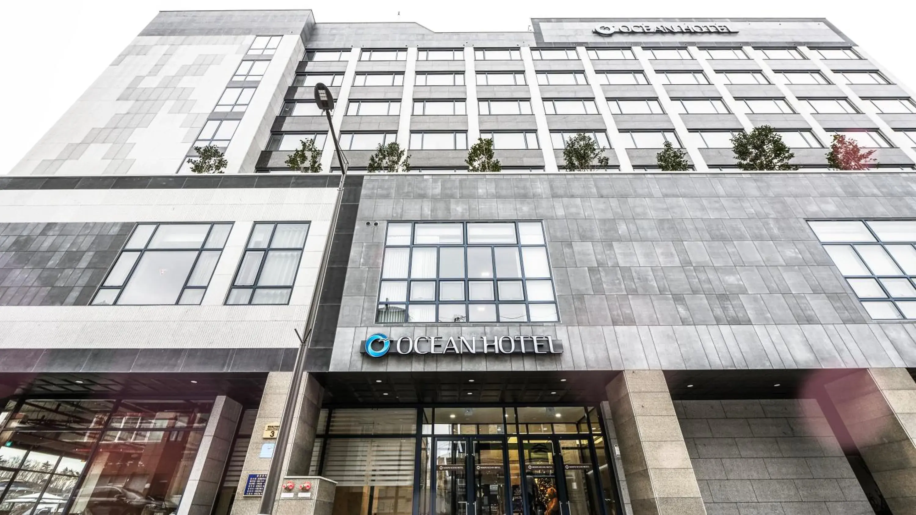 Property building in Mokpo Ocean Hotel Property building in Mokpo Ocean Hotel