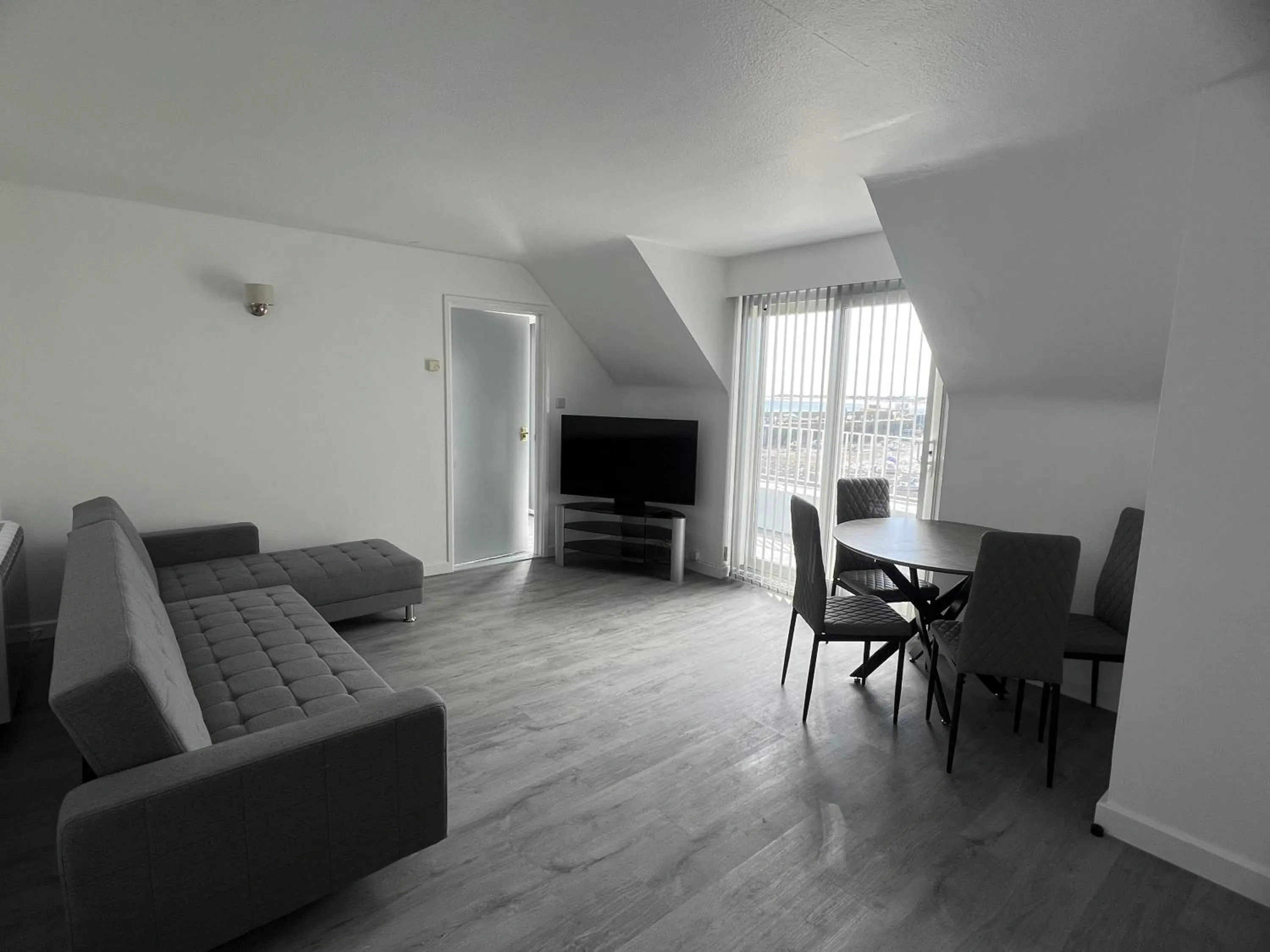 Seascale Hotel & Restaurant