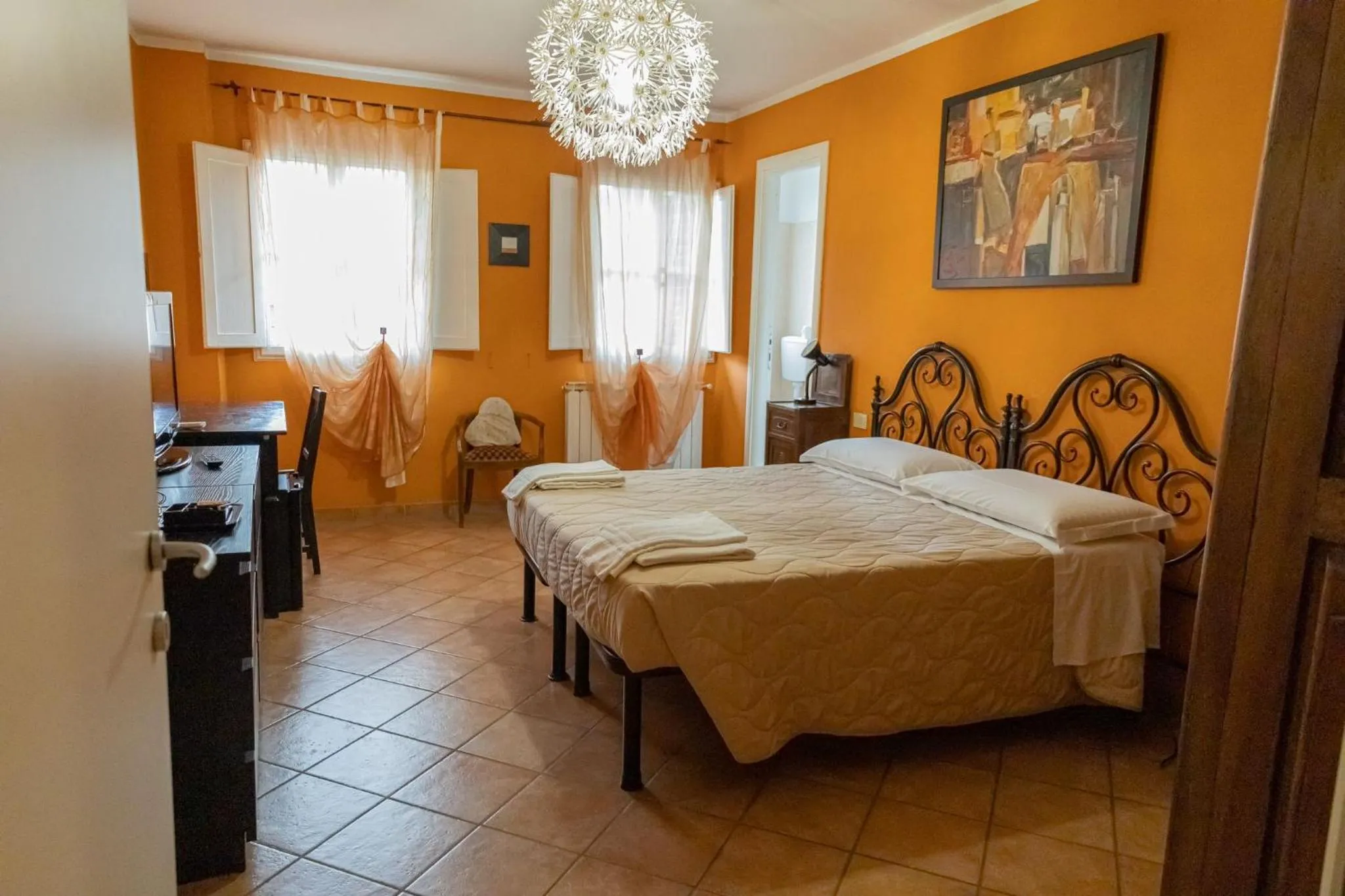 Bed in Emerald Palace