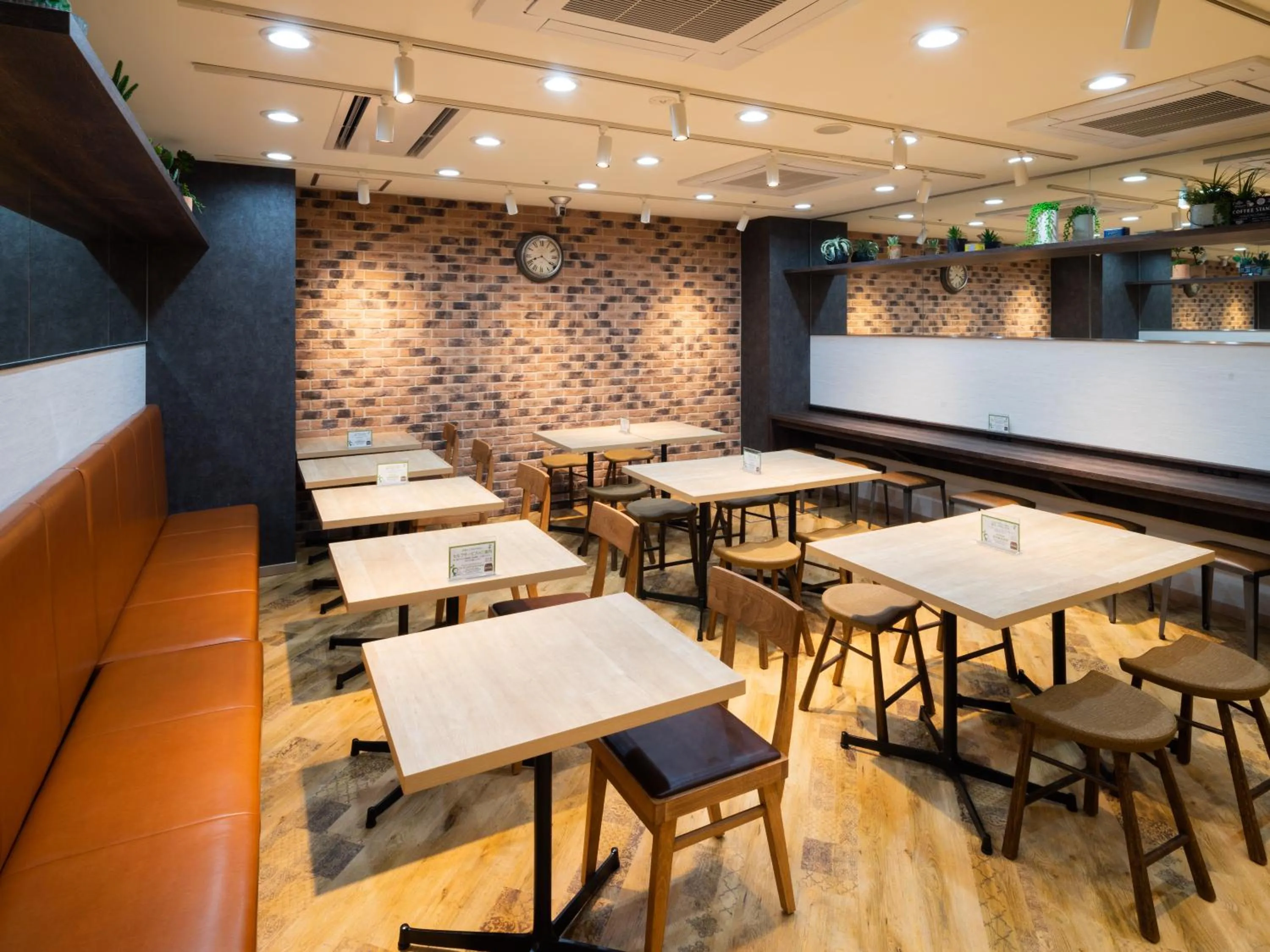 Lobby or reception in Super Hotel Tokyo JR Tachikawa Kitaguchi