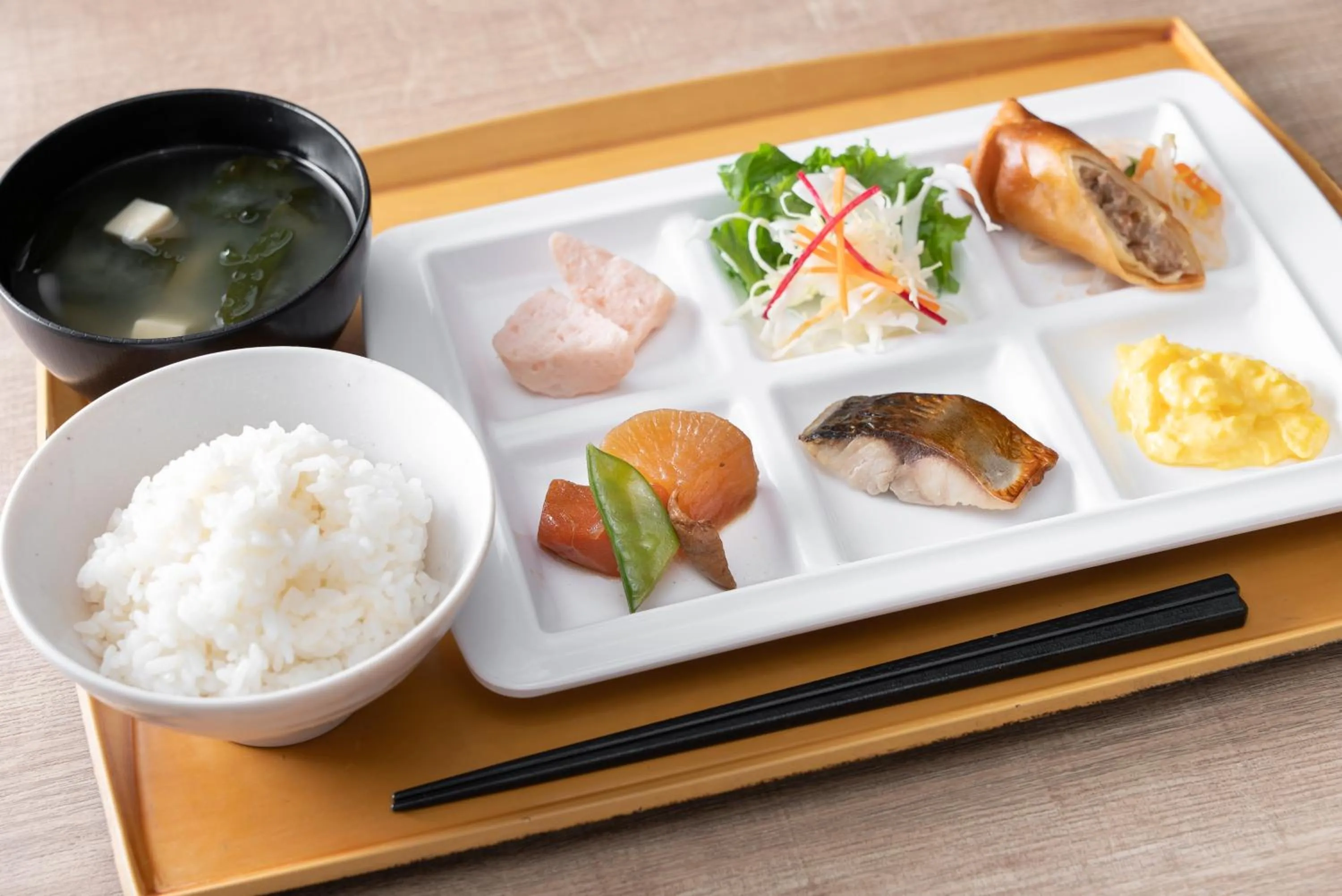 Food and drinks in Super Hotel Tokyo JR Tachikawa Kitaguchi