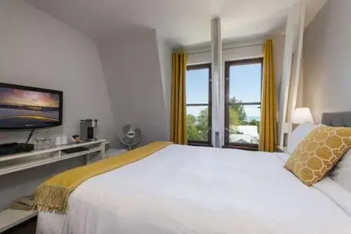Standard Queen Room in Auberge des Nuages Standard Queen Room in Auberge des Nuages