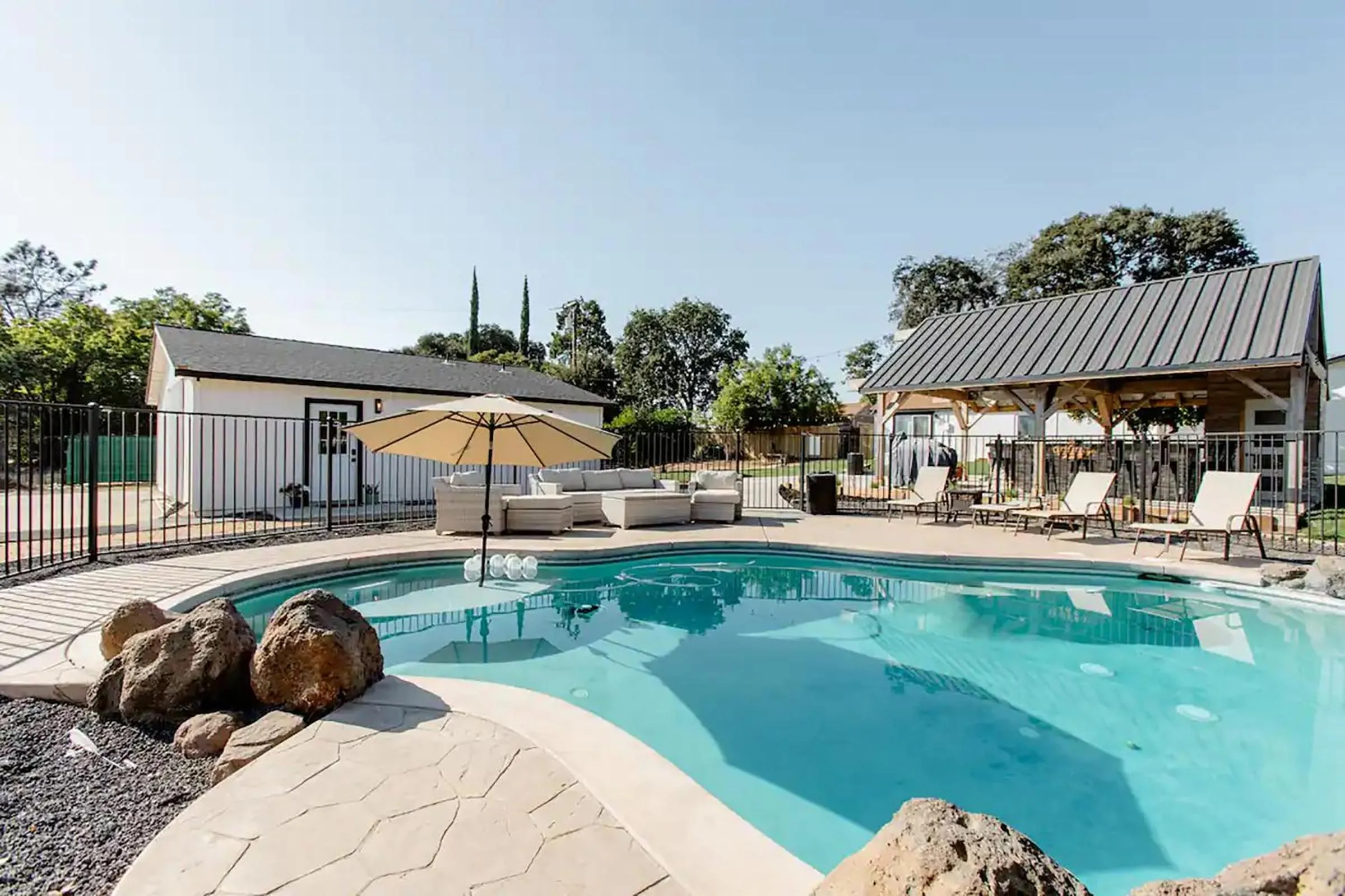Beautiful spacious guest home