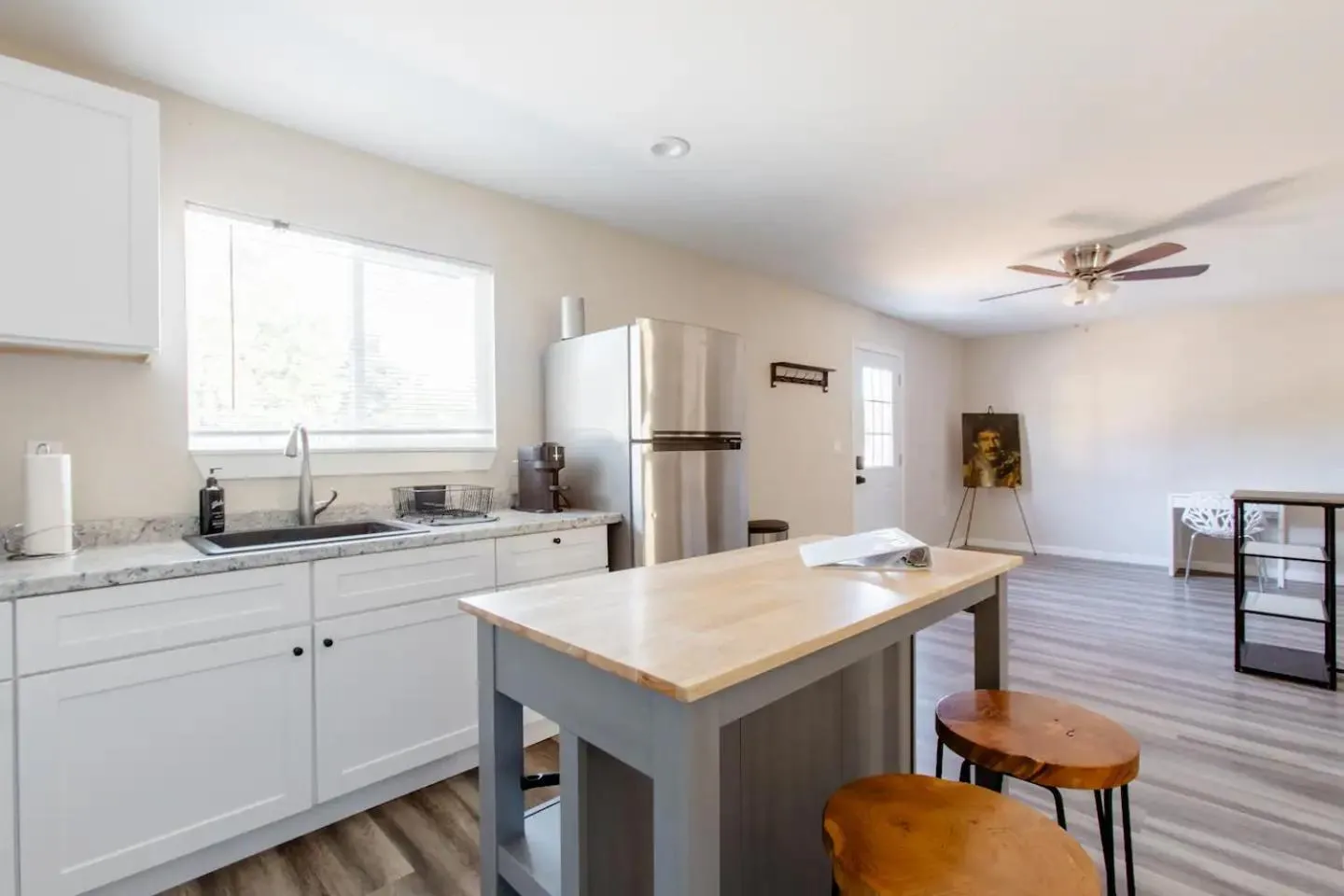 Beautiful spacious guest home