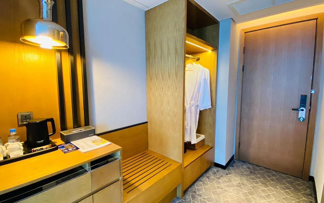 wardrobe in SIHA Hotel & Casino