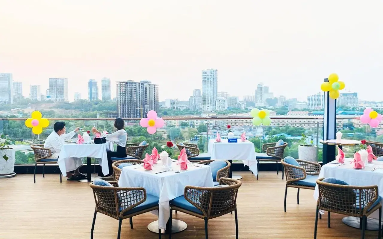 Restaurant/places to eat in SIHA Hotel & Casino Restaurant/places to eat in SIHA Hotel & Casino