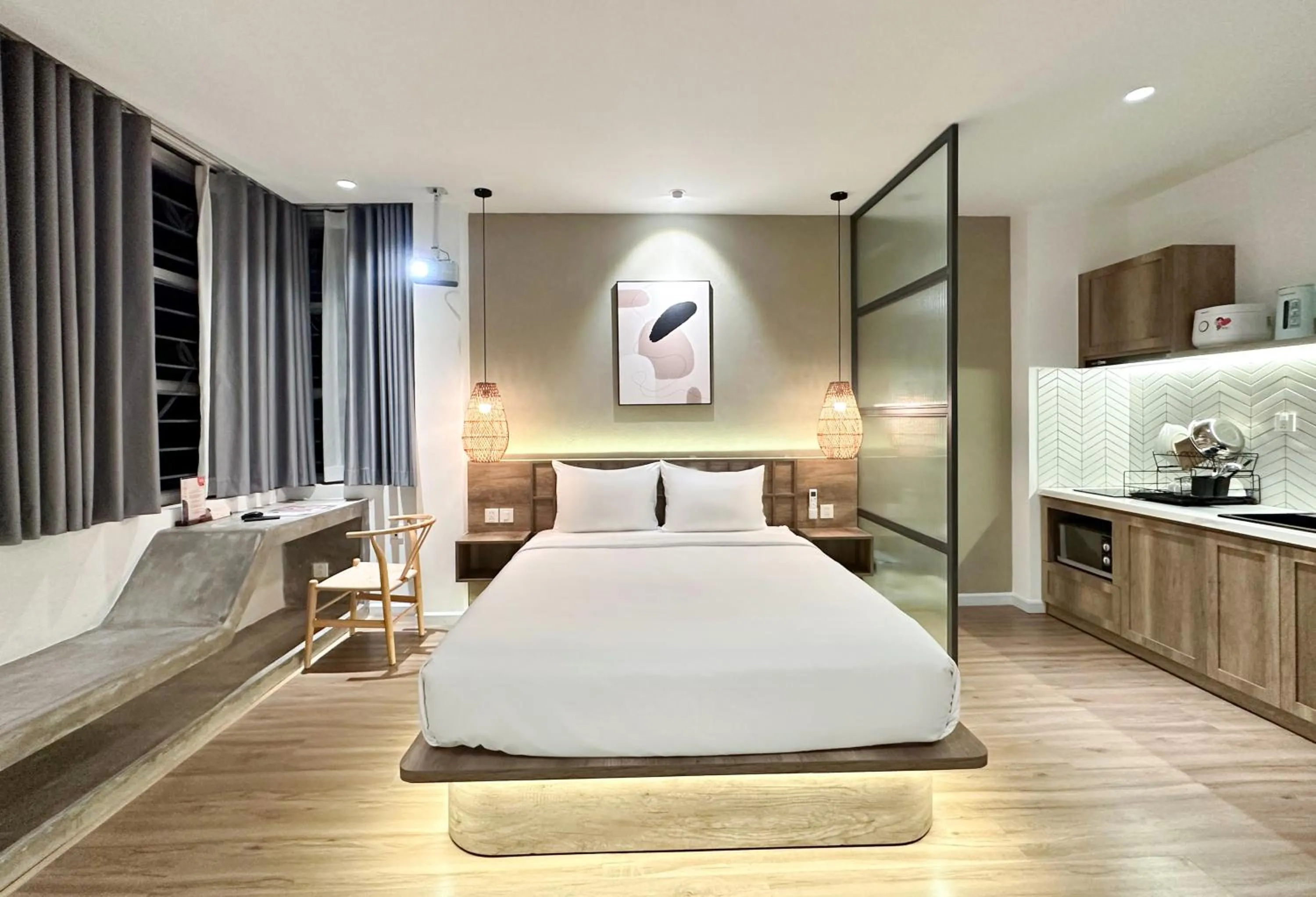 Bed in Kin Wander Tân Phong, The Moonage