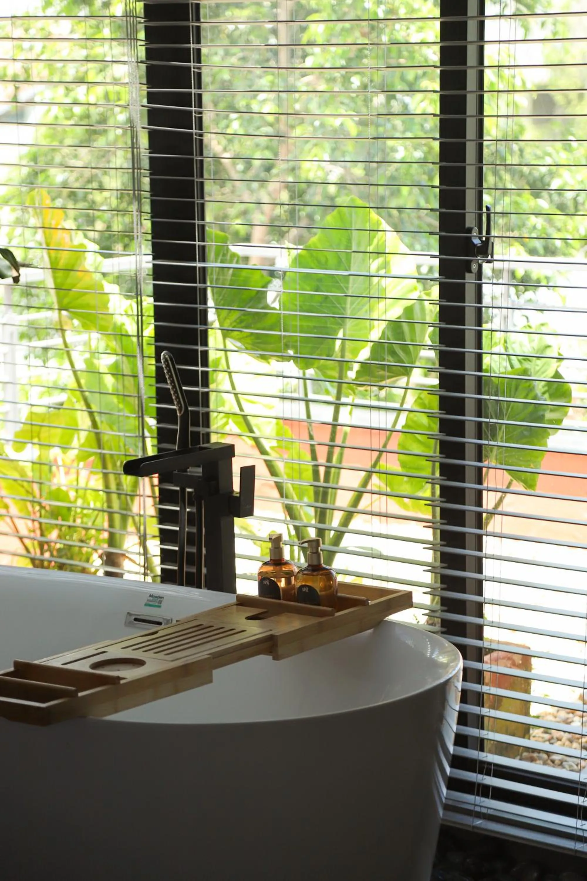 Area and facilities in Kin Wander Tân Phong, The Moonage