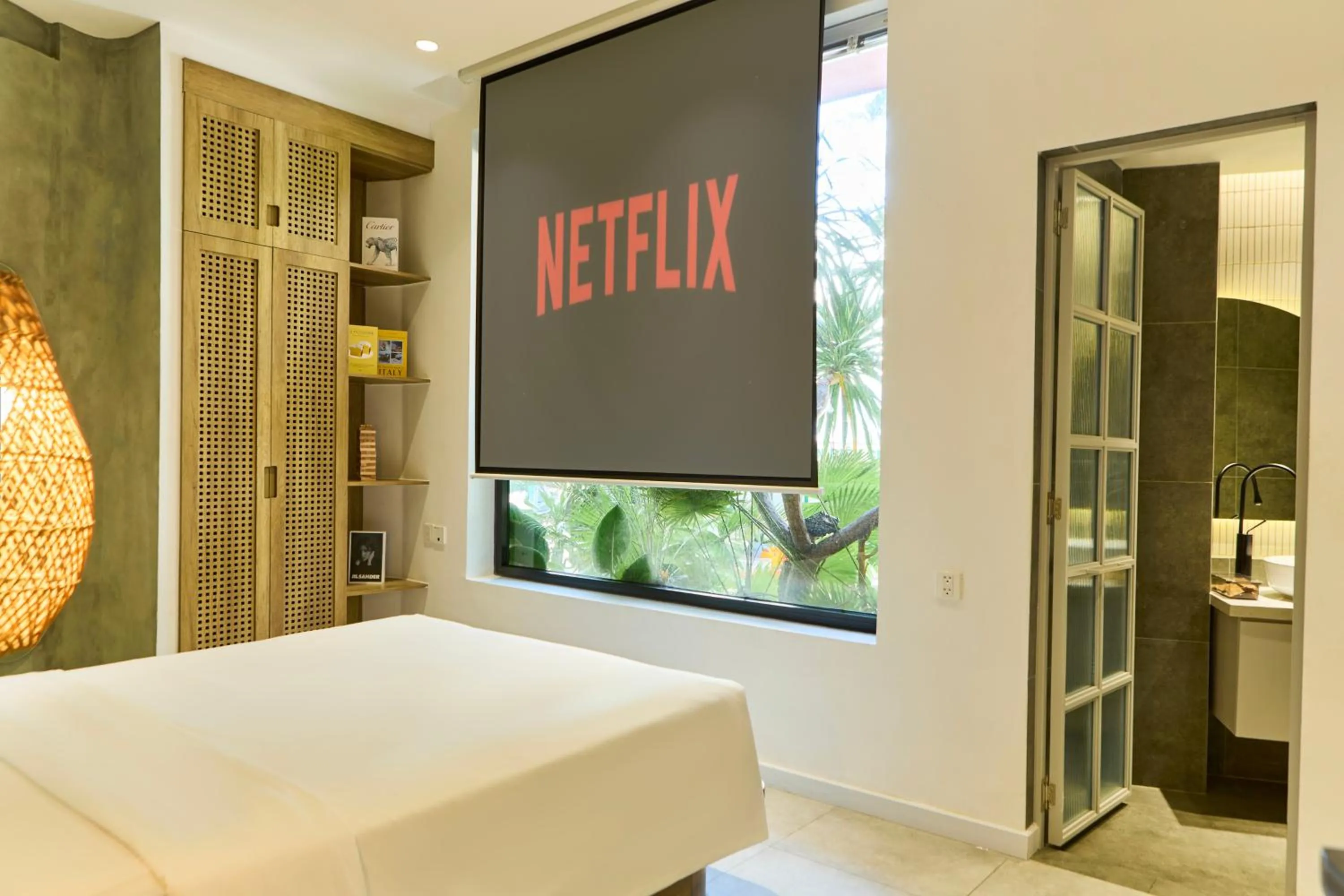 Superior Queen Room in Kin Wander Tân Phong, The Moonage