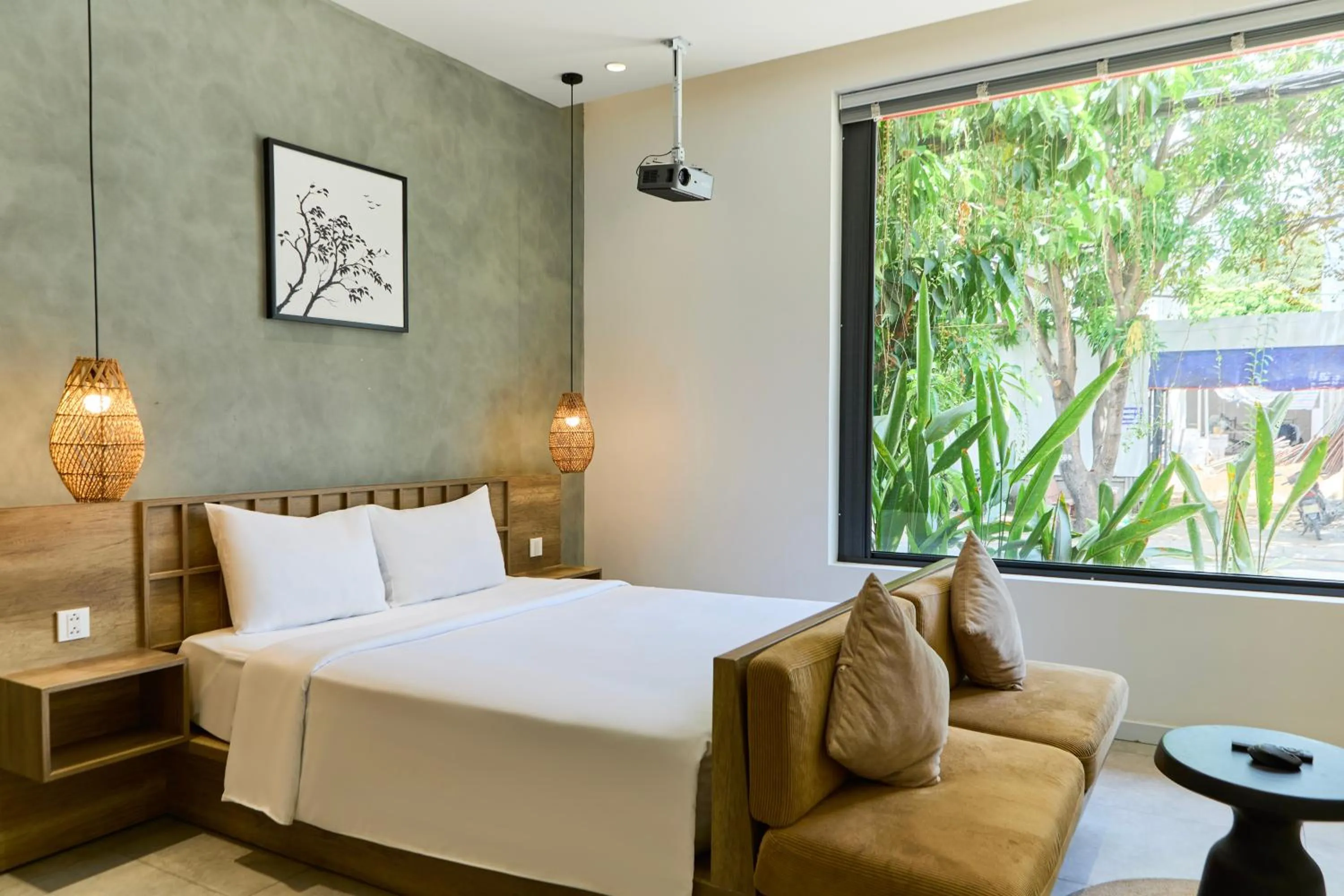 Standard City View in Kin Wander Tân Phong, The Moonage