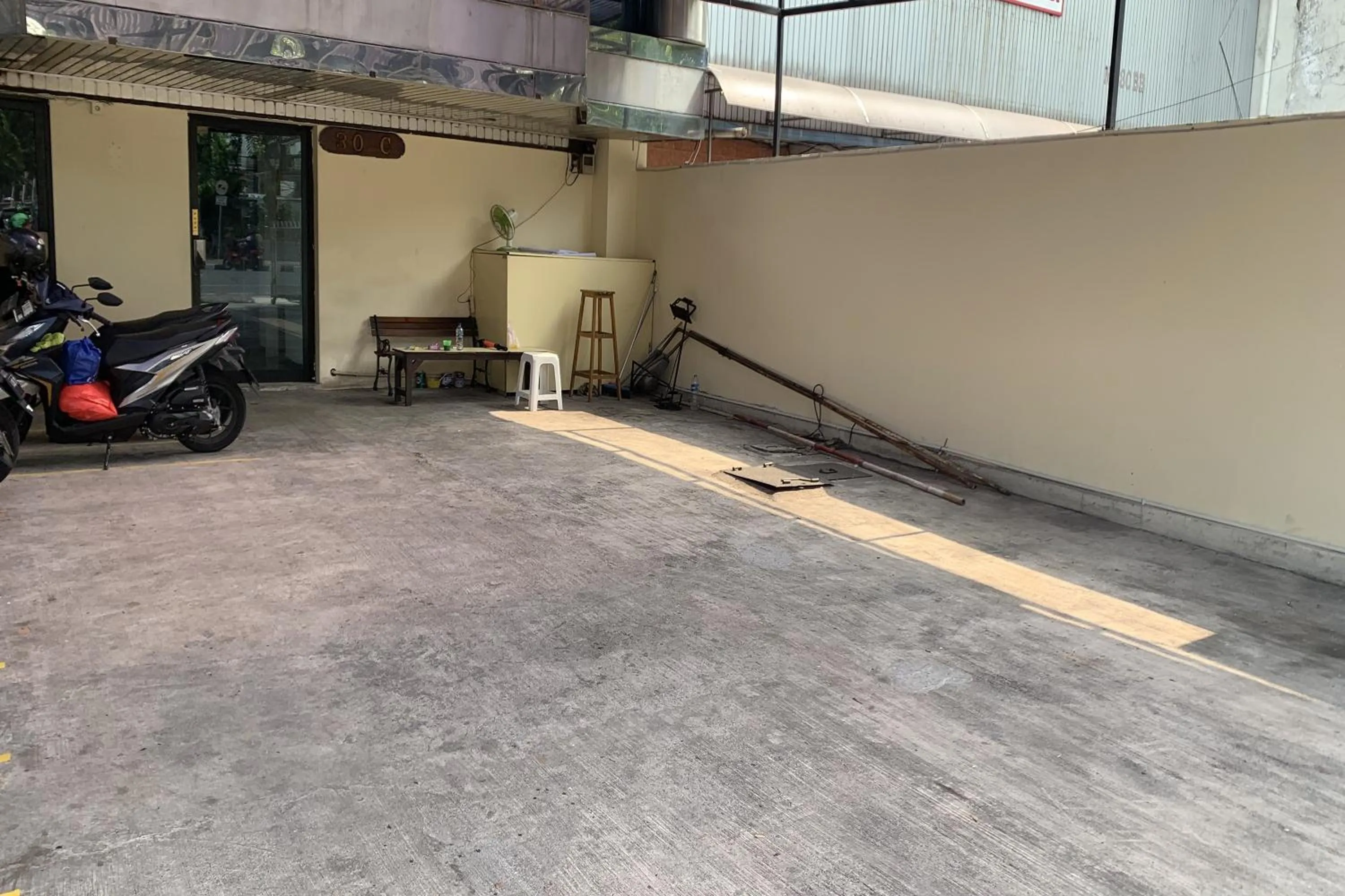 Parking in Ketapang Residence Powered Nature