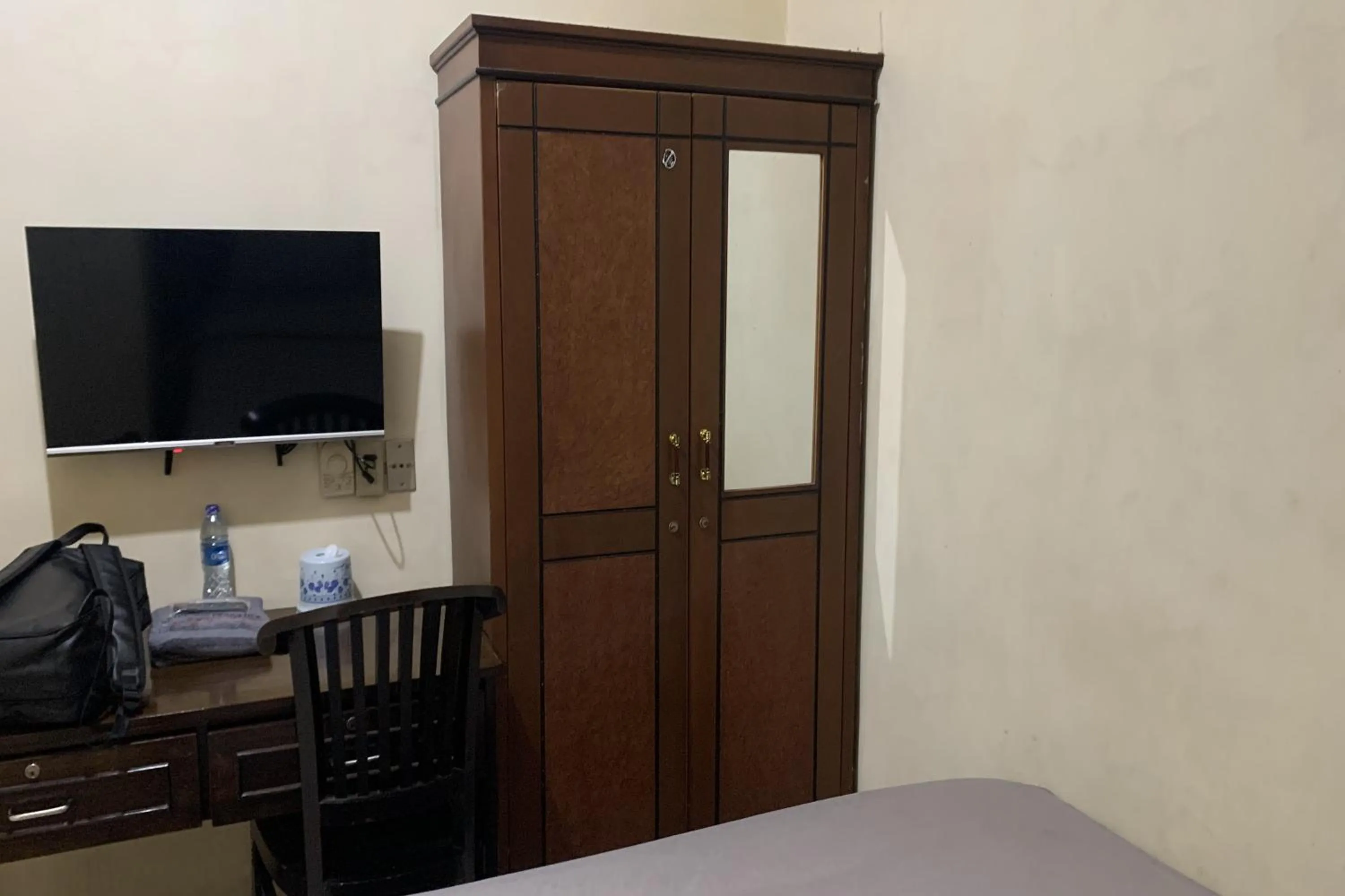 Bed in Ketapang Residence Powered Nature