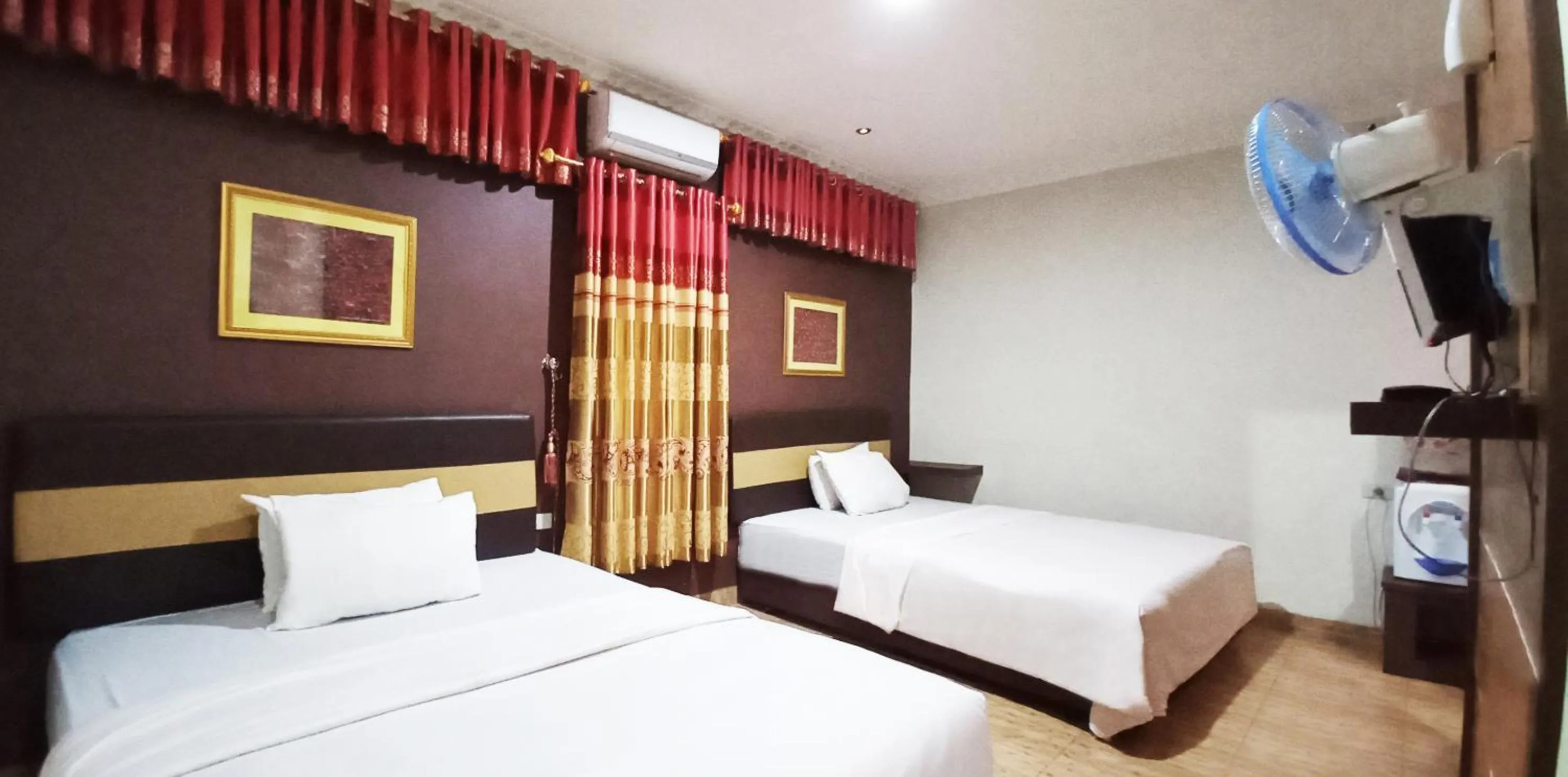 Bedroom, Bed in Hotel Syariah GS HERITAGE, Kota Metro
