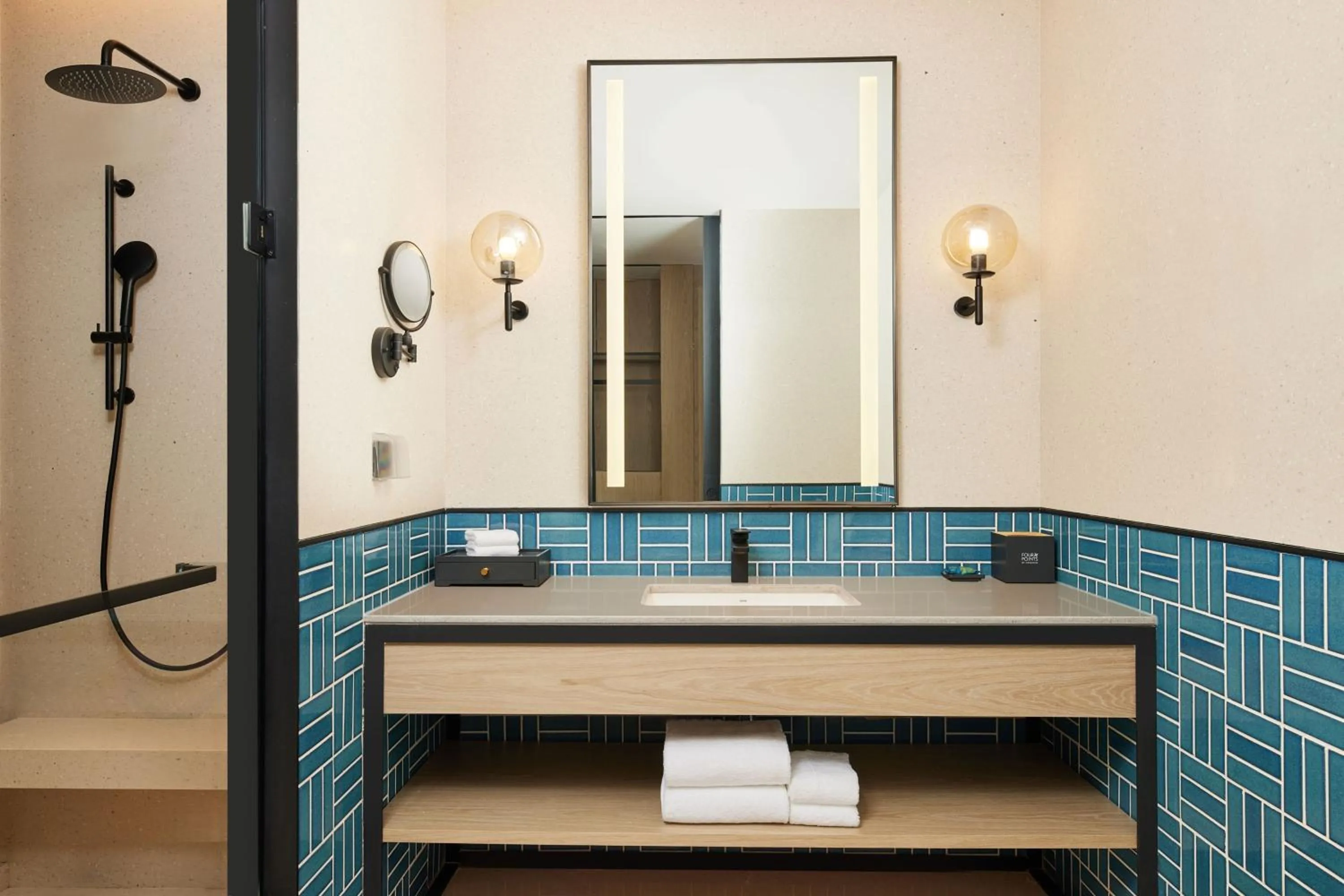 Photo of the whole room in Four Points by Sheraton Nantong, Haimen