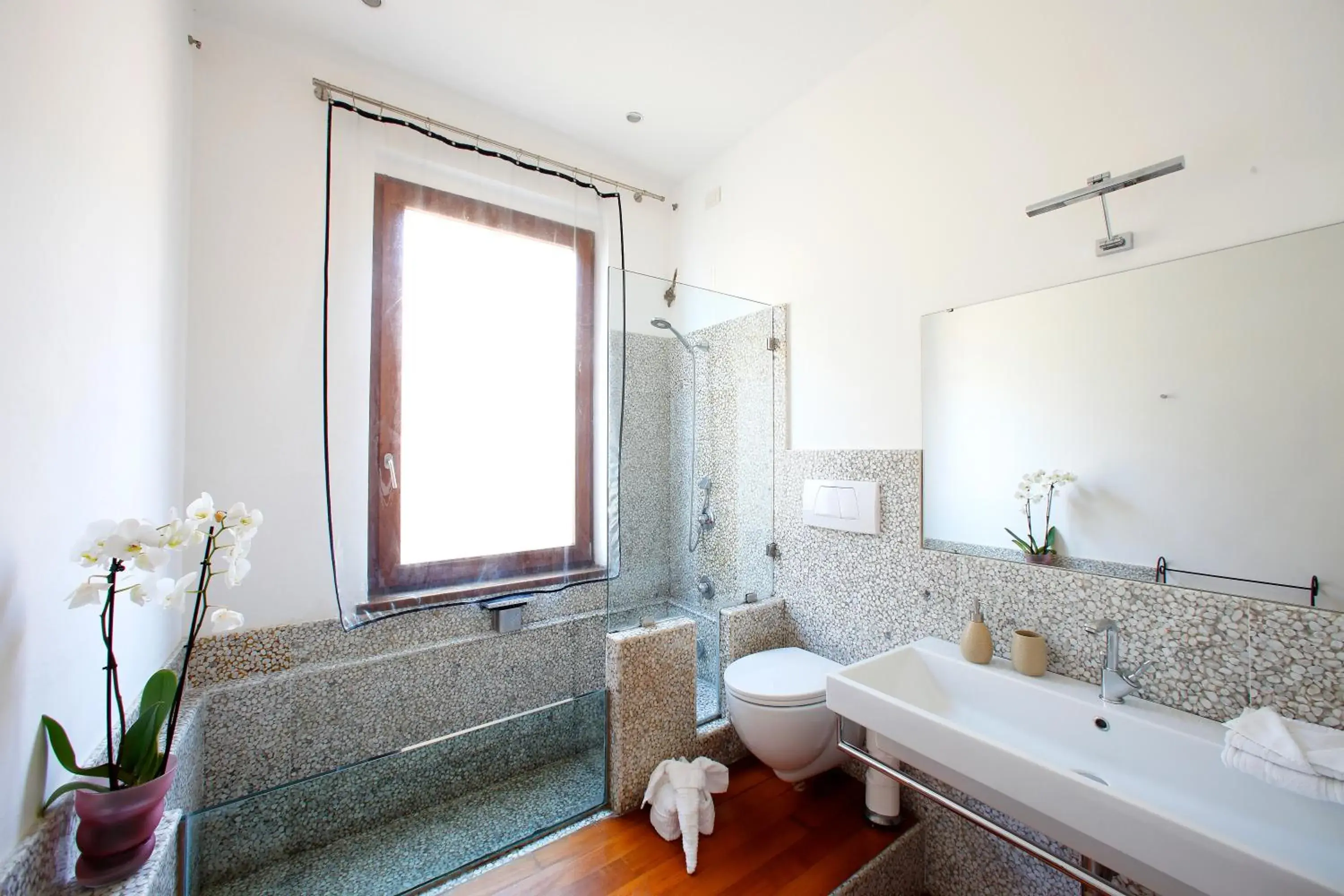 Bathroom in Arpaiu Bathroom in Arpaiu