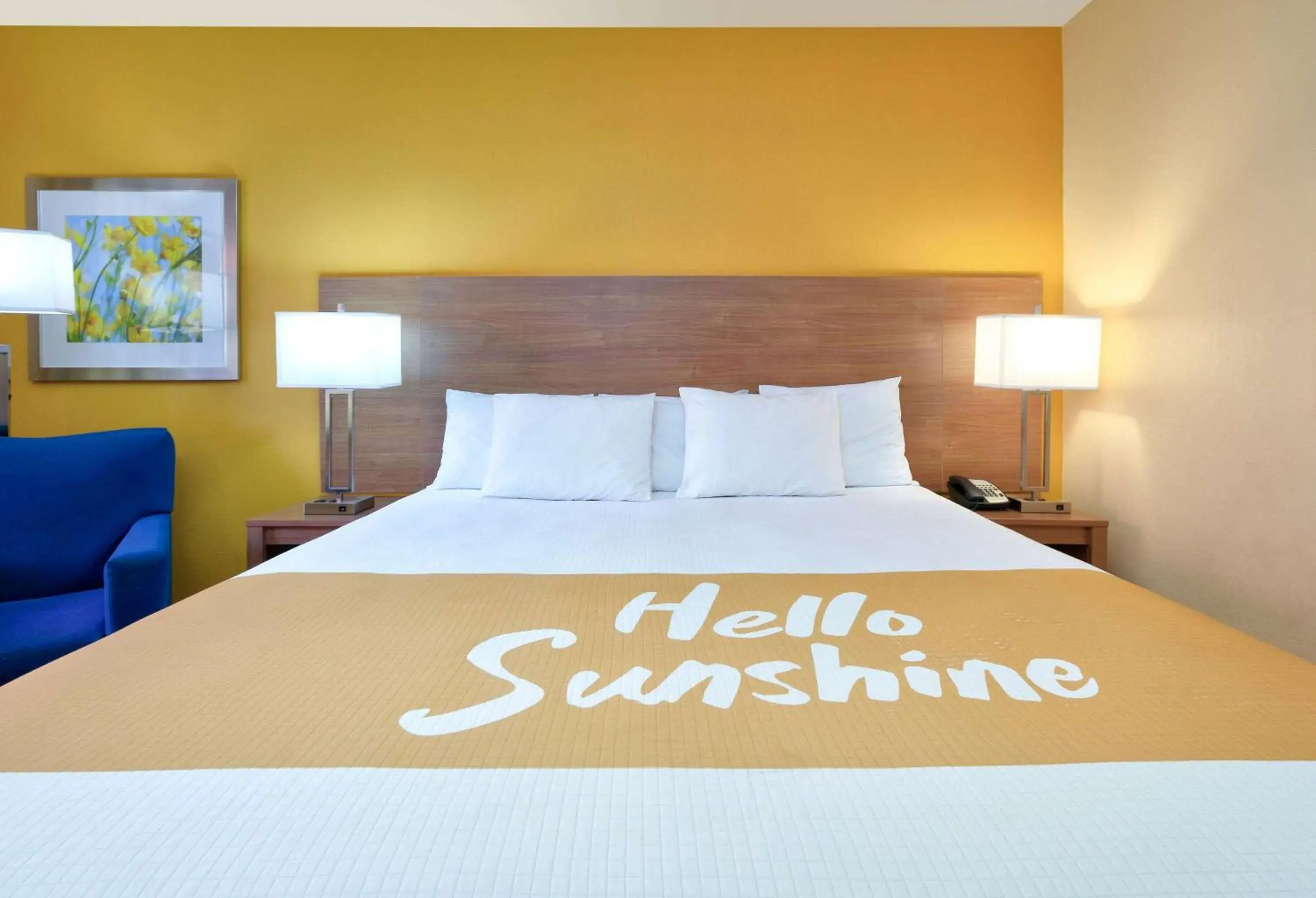 Photo of the whole room, Bed in Days Inn by Wyndham Batesville Photo of the whole room, Bed in Days Inn by Wyndham Batesville