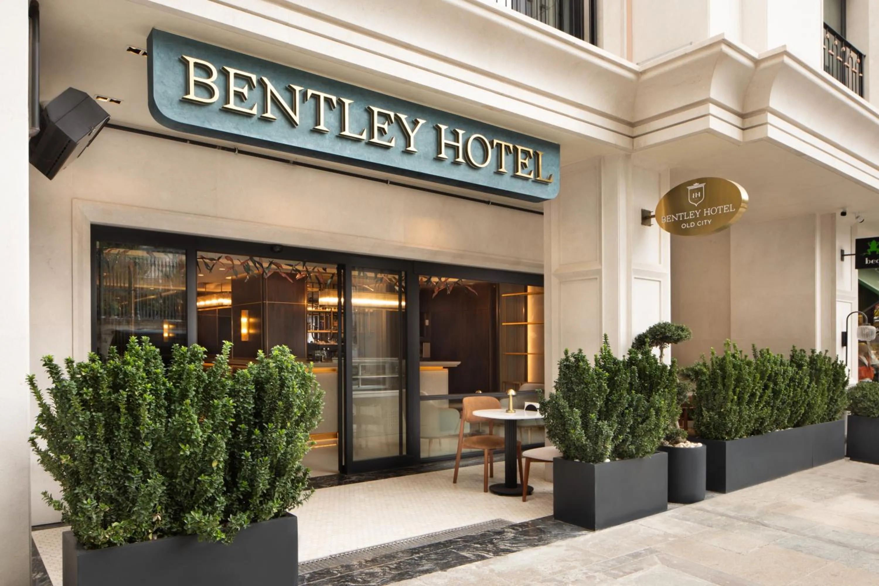 Property building in Bentley Hotel Old City-Special Class