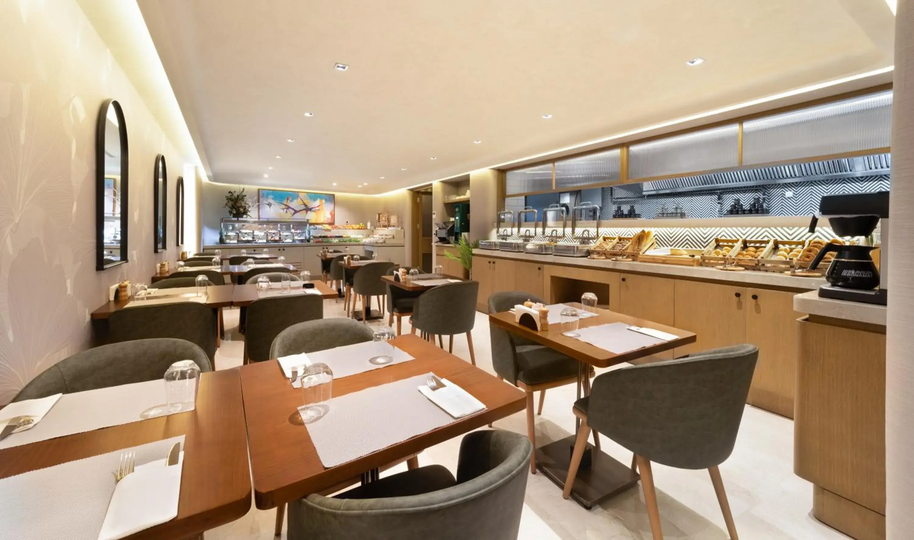 Restaurant/places to eat in Bentley Hotel Old City-Special Class Restaurant/places to eat in Bentley Hotel Old City-Special Class